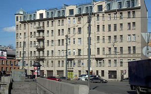 Ждановская набережная, 3. Доходный дом А. И. Ванюковой