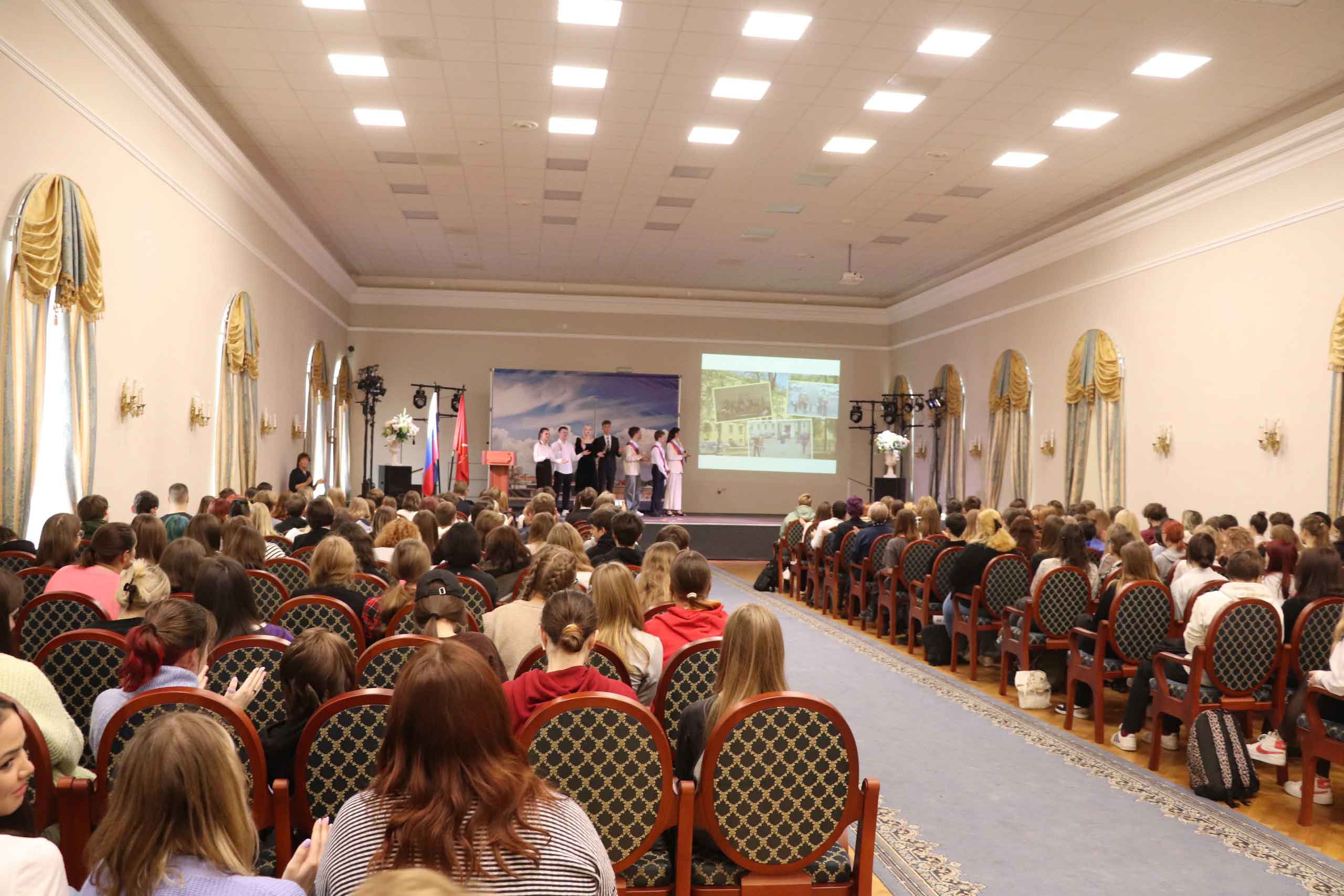 22 октября в Актовом зале Банковского колледжа празднично отметили 211-ую годовщину Императорского Александровского лицея