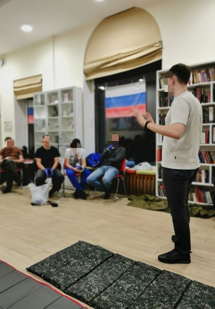 В библиотеках Петроградского района проходят занятия по оказанию первой помощи и действиям при чрезвычайных ситуациях.