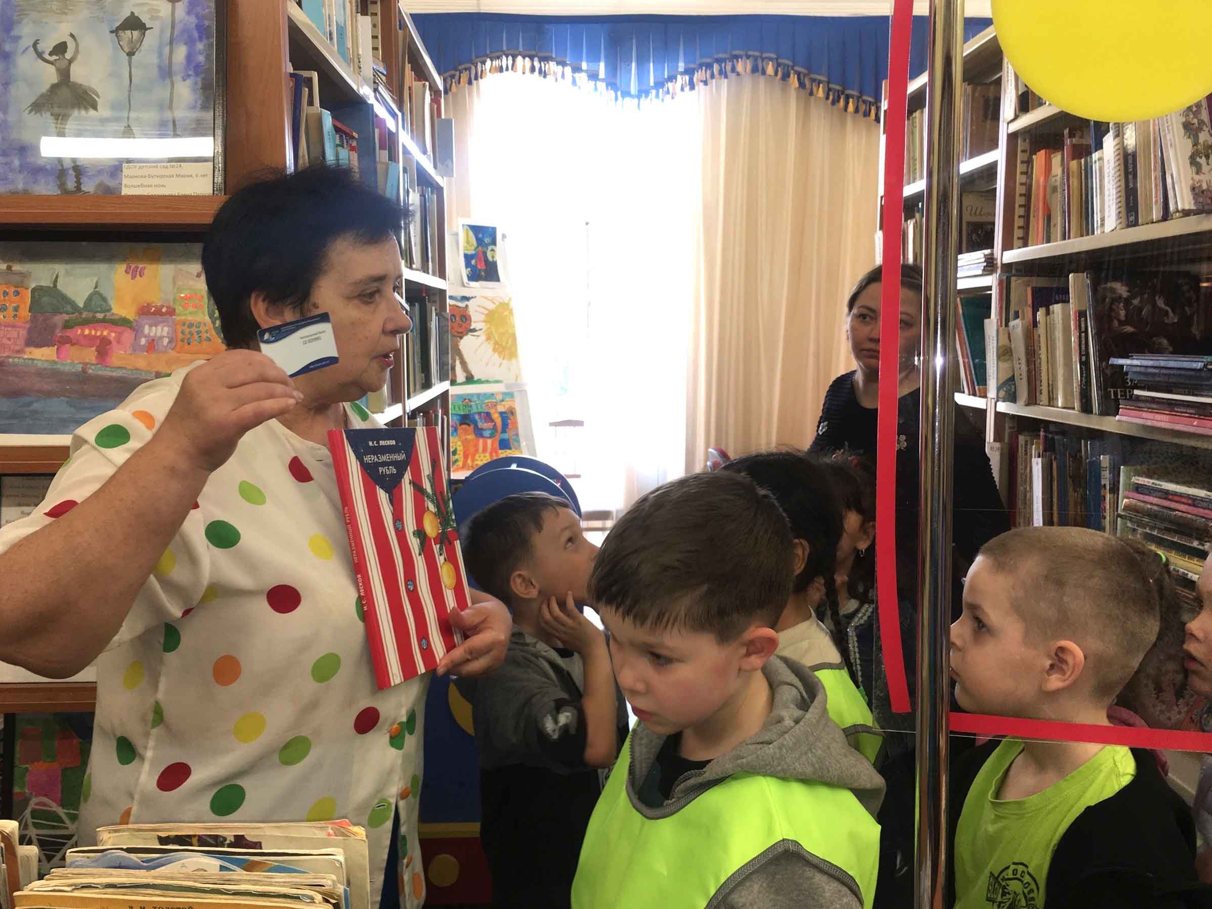 24 мая, в преддверии Дня города, в Юношеской библиотеке имени А. П. Гайдара прошел День открытых дверей