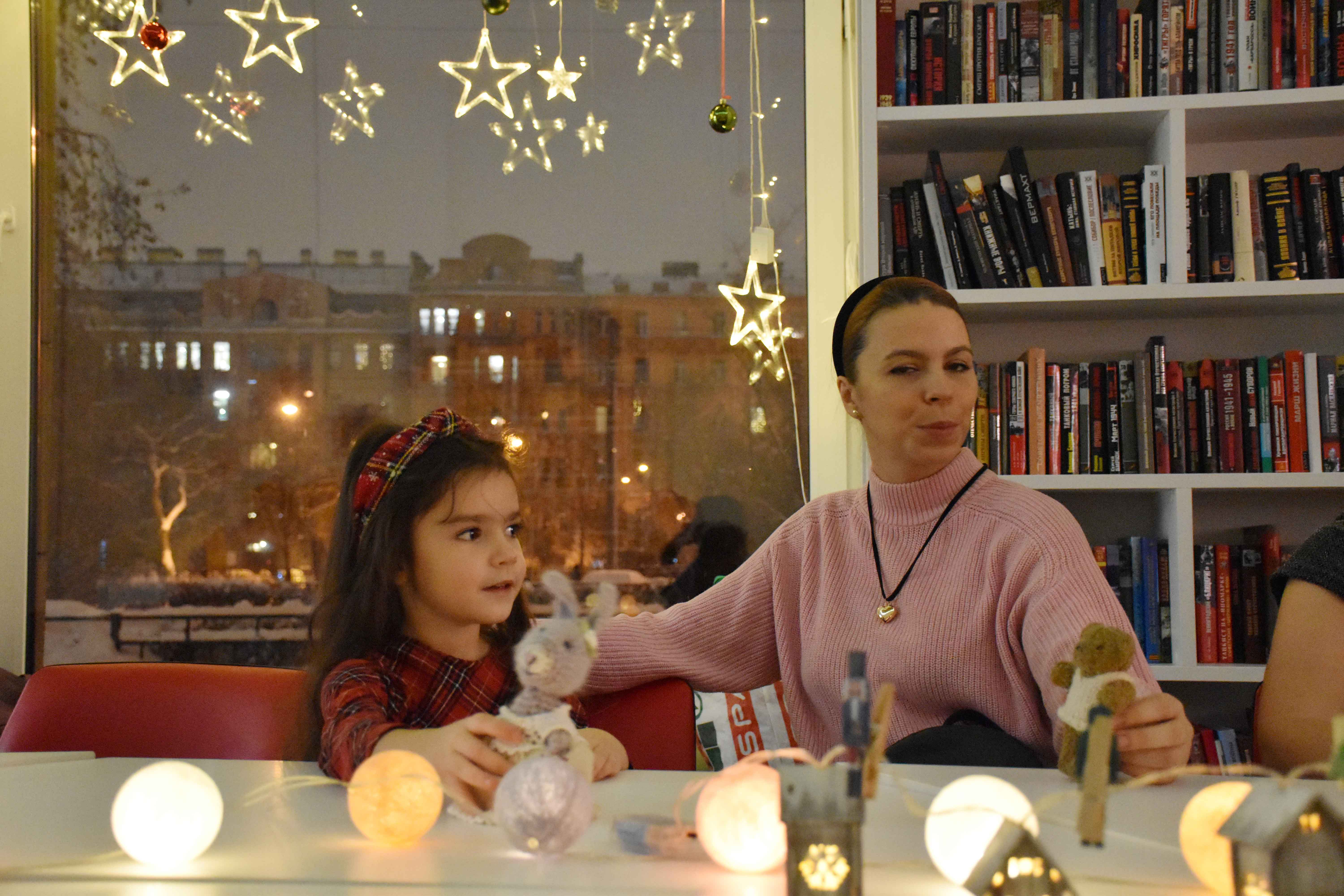 В библиотеке имени Ленина состоялось новогоднее кукольное чаепитие
