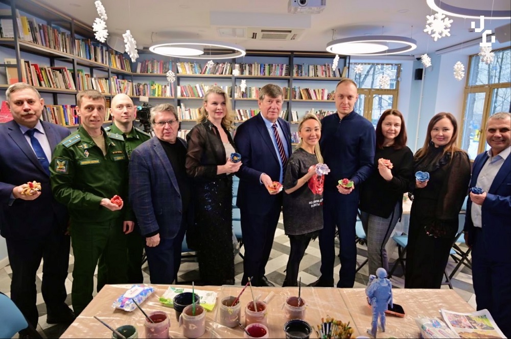 Творческая акция «Цветы Победы»