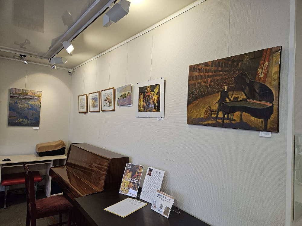 Берега Крыма, Херсонес, античная Таврида: в Библиотеке Кировских островов открылась выставка живописи