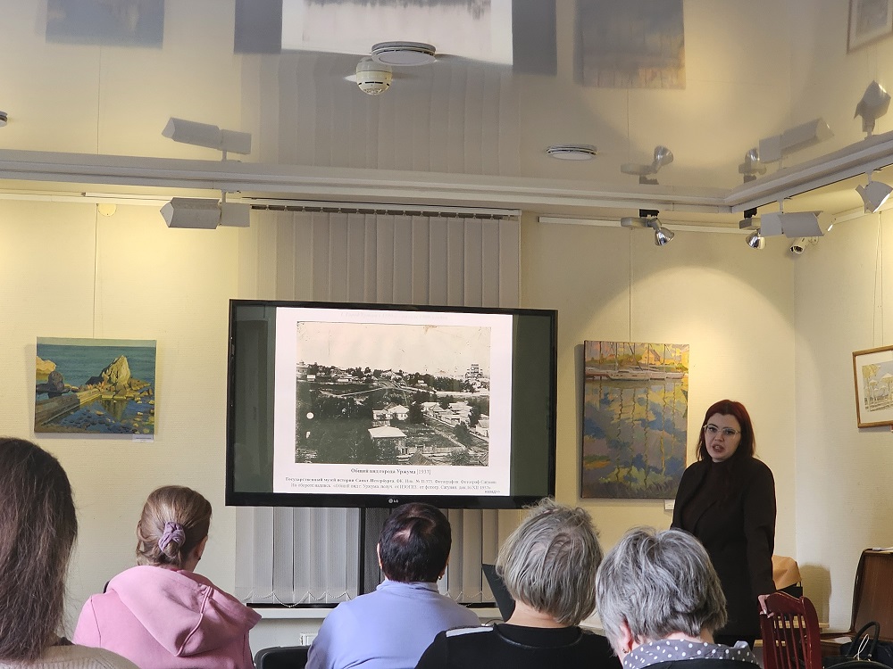 Лекция о Сергее Кирове прошла в Библиотеке Кировских островов к 140-летию со дня его рождения