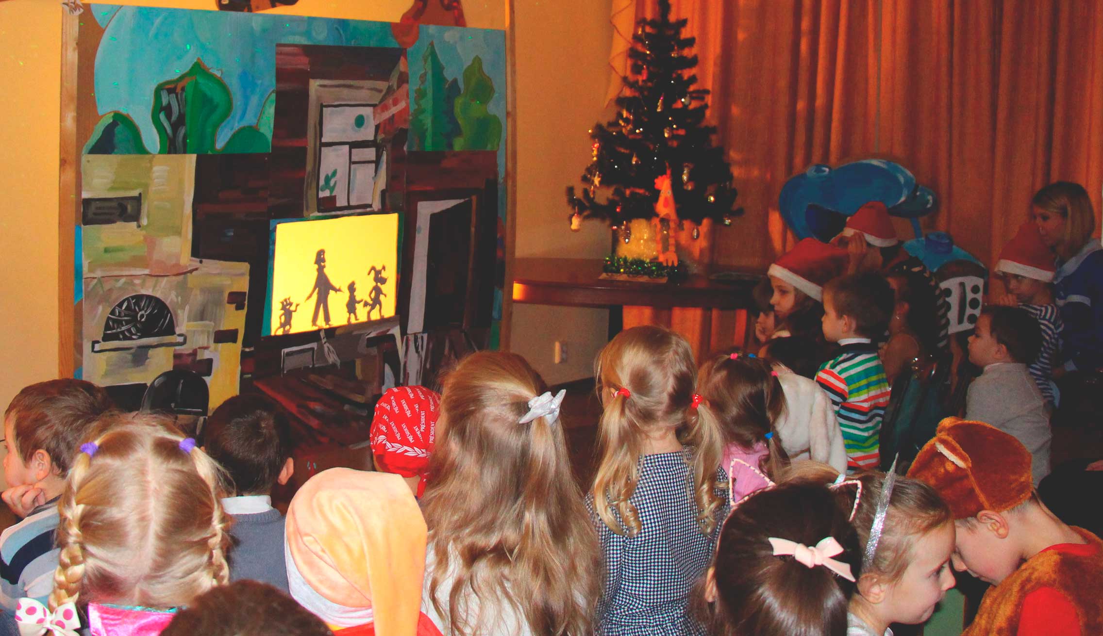 Постер для новости &laquo;Новогодние встречи в библиотеке&raquo;