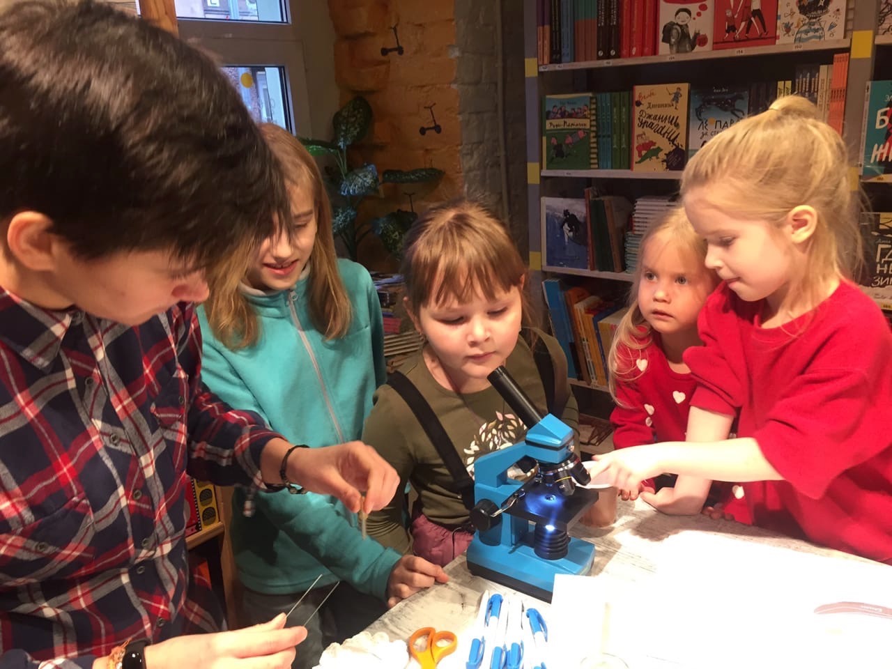 Постер для новости «Микросупергерои»