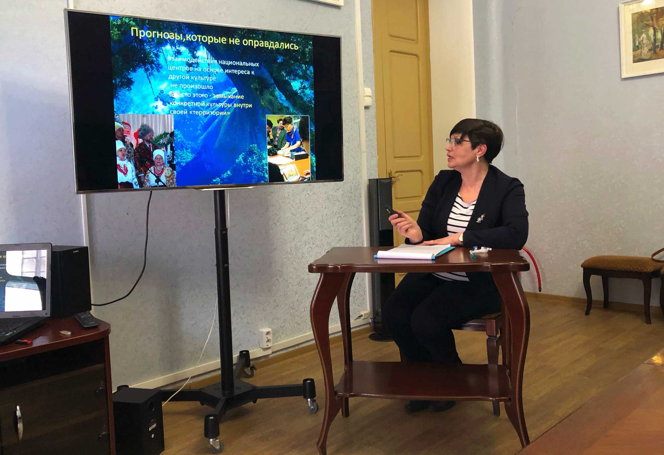 Постер для новости &laquo;Online занятие в рамках Программы повышения квалификации библиотечных специалистов Петроградского района «Роль современной библиотеки в поддержке инклюзивного образования»&raquo;