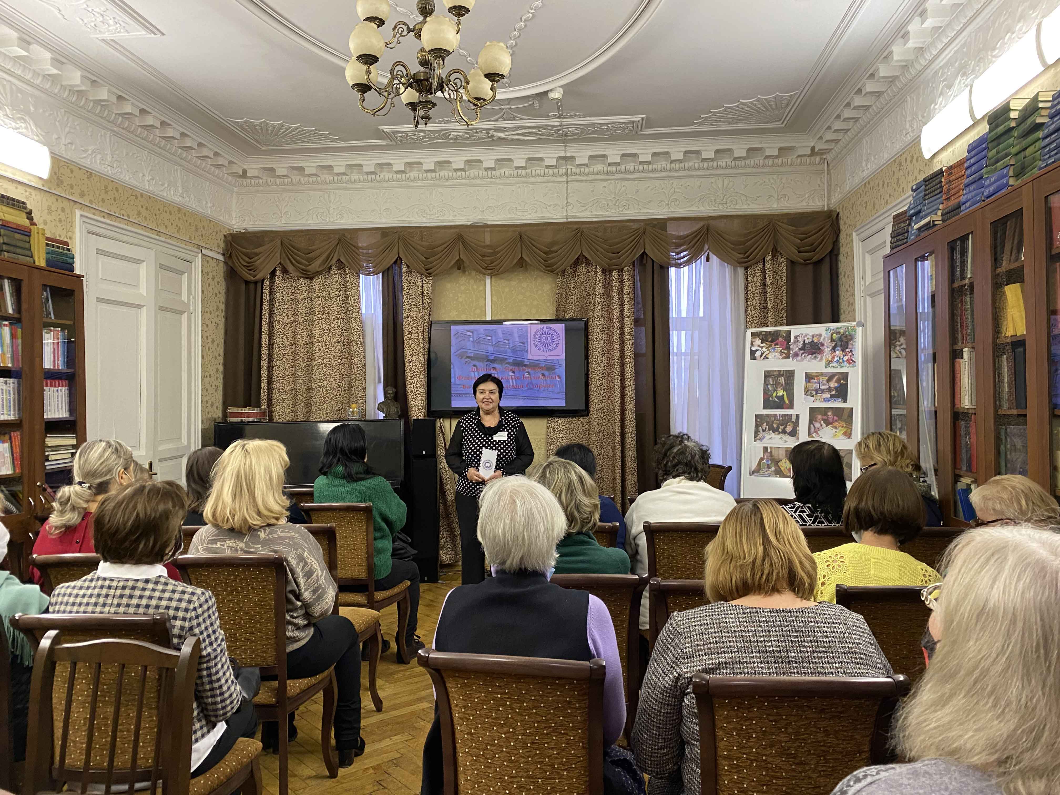 Постер для новости &laquo;Юношескую библиотеку Гайдара посетили гости из Невского района&raquo;