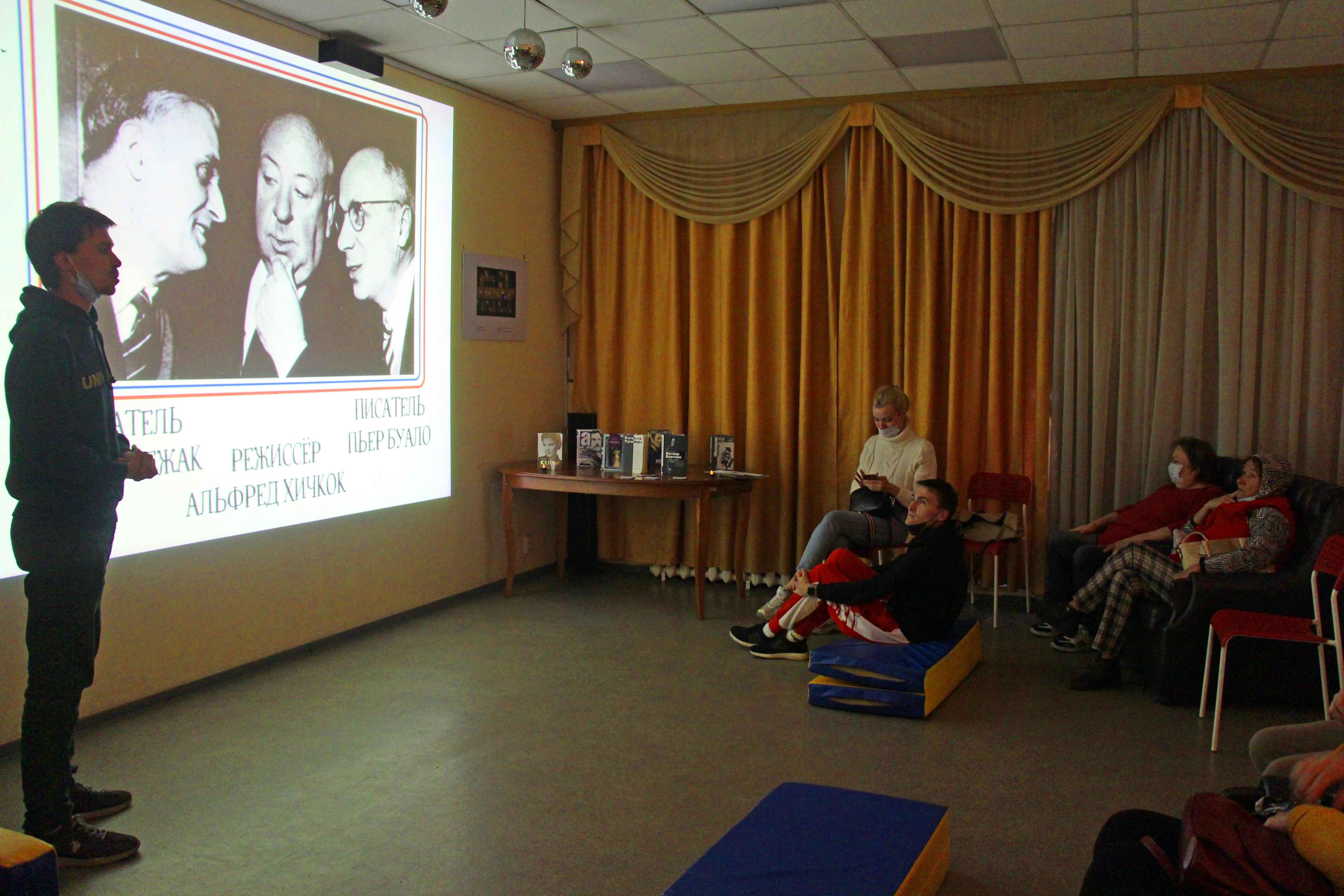 Постер для новости &laquo;Фестиваль кино и книг «НЕ/ДО читал»&raquo;