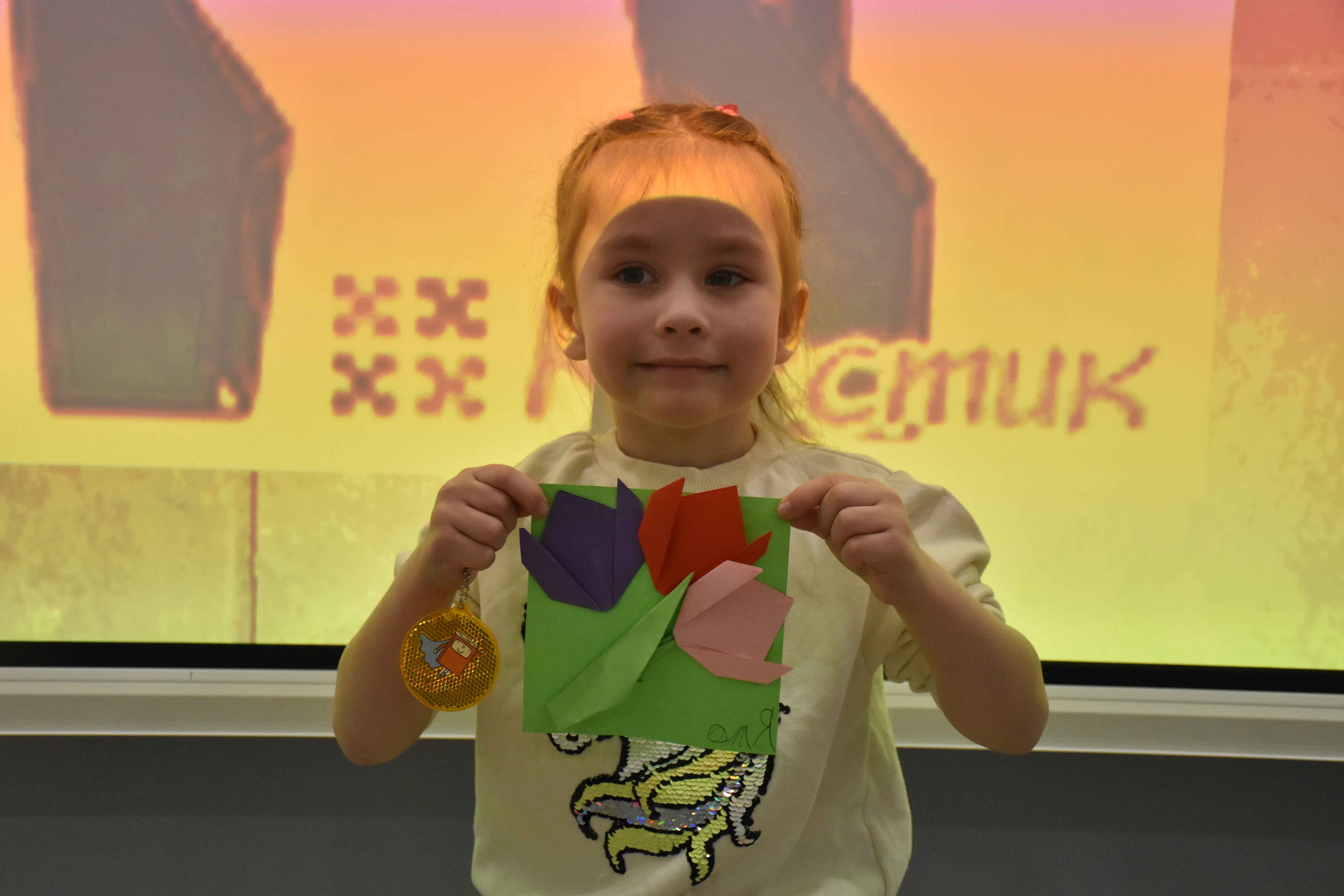 Постер для новости &laquo;Сюрприз для мамы&raquo;