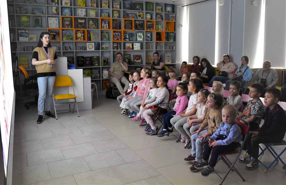 Постер для новости &laquo;Сказки Пушкина в Библиотеке книжных героев&raquo;