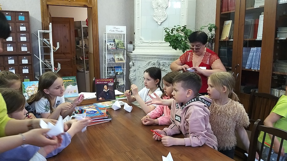 Постер для новости &laquo;Перечитывая сказки Пушкина&raquo;