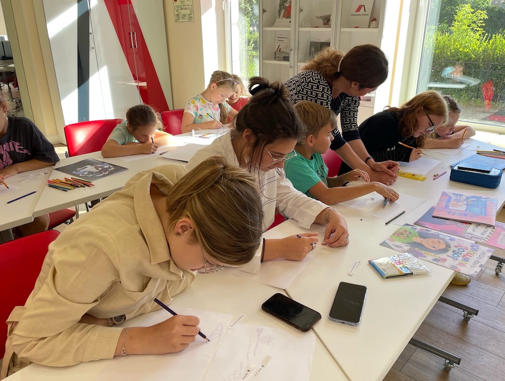 Постер для новости &laquo;Творческий мастер-класс по созданию комикса в Библиотеке Ленина&raquo;