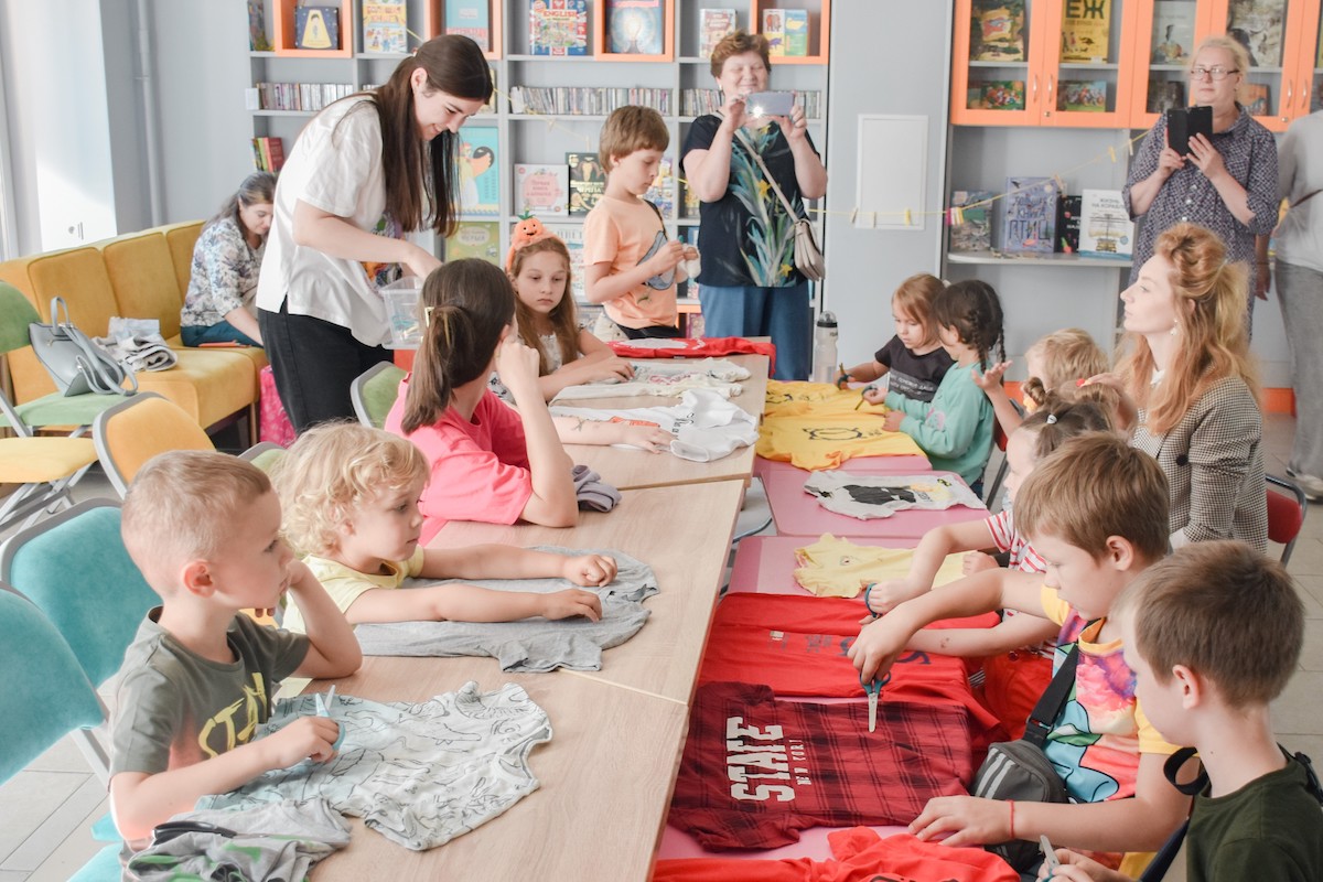 Постер для новости &laquo;Читатели, Лёша и коты спасали планету&raquo;