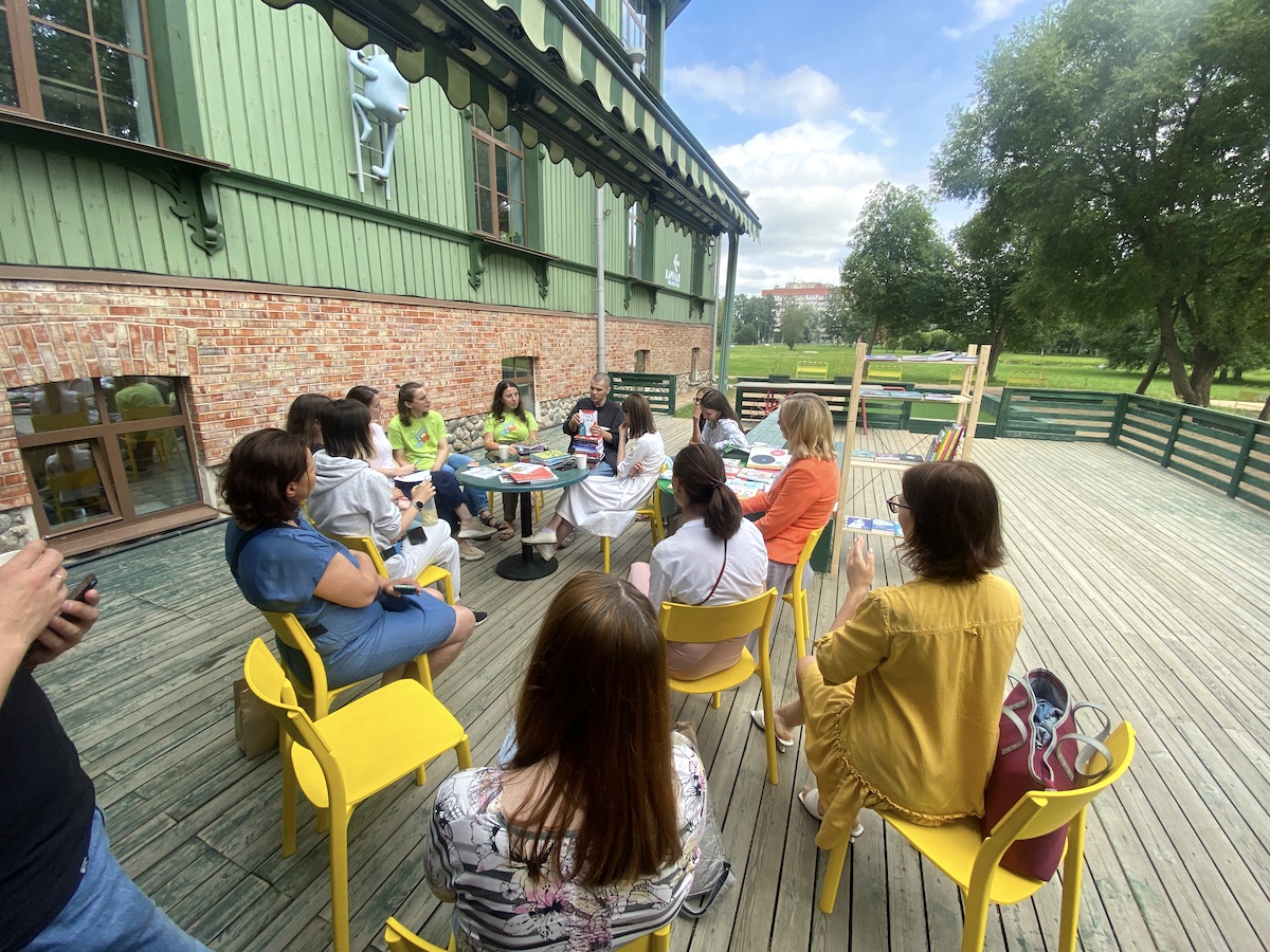Постер для новости &laquo;Библиотеки Петроградской стороны выступили в Школе Бенуа&raquo;