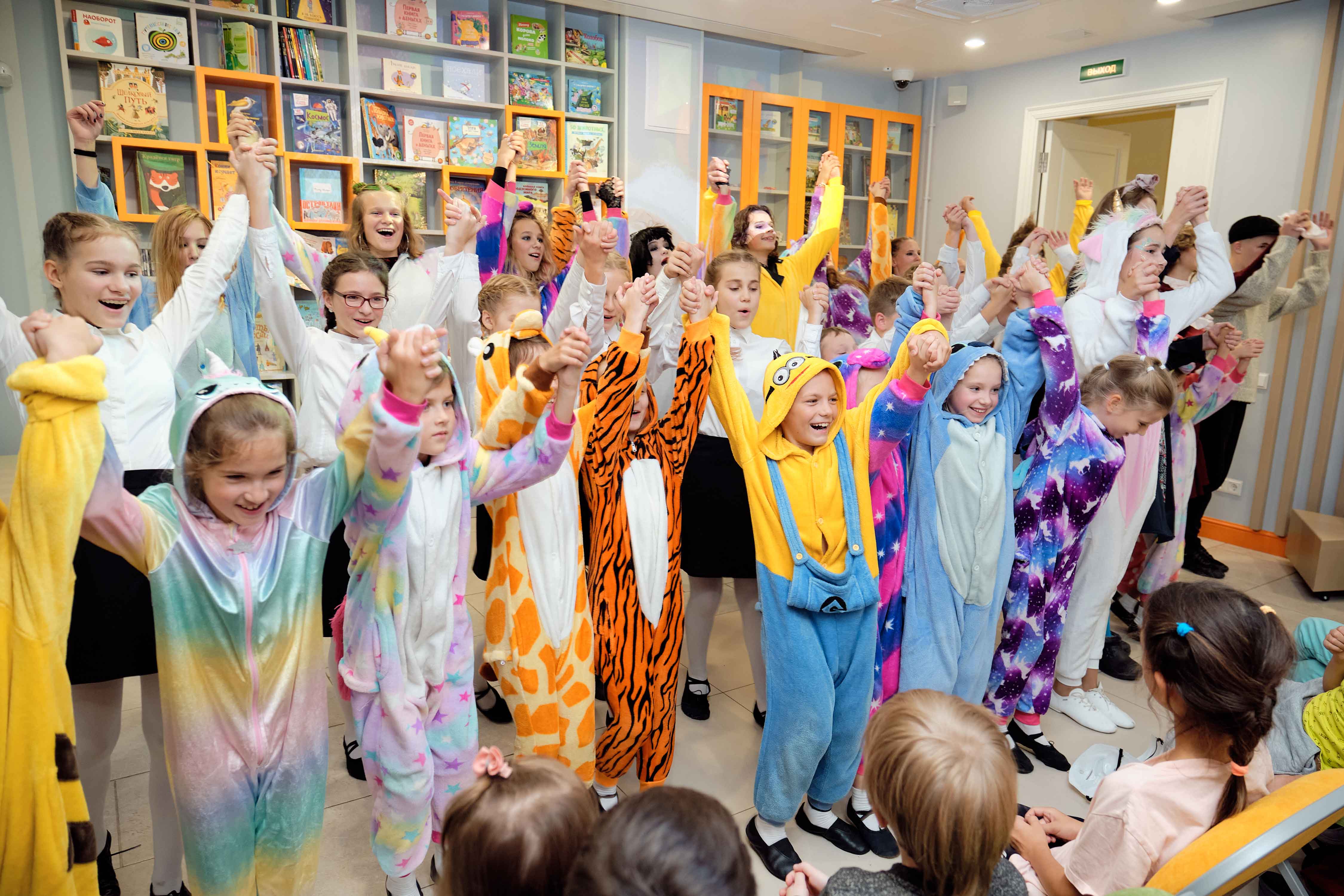 Постер для новости &laquo;Библиотека книжных героев отметила первый день рождения!&raquo;