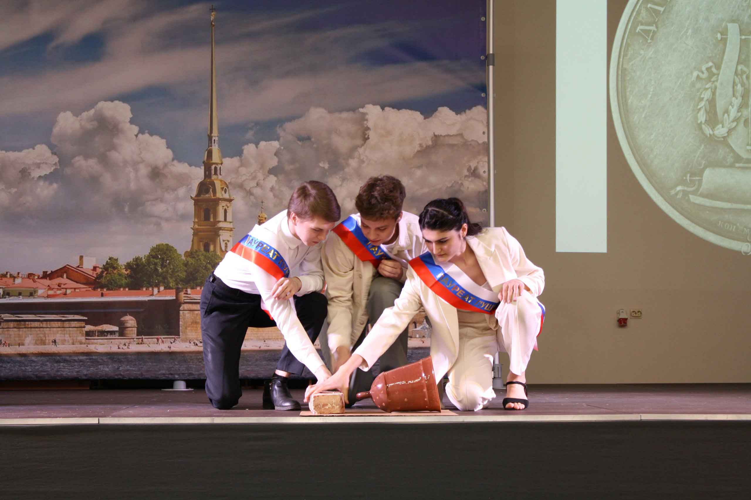 Постер для новости &laquo;Мы празднуем заветный день Лицея&raquo;