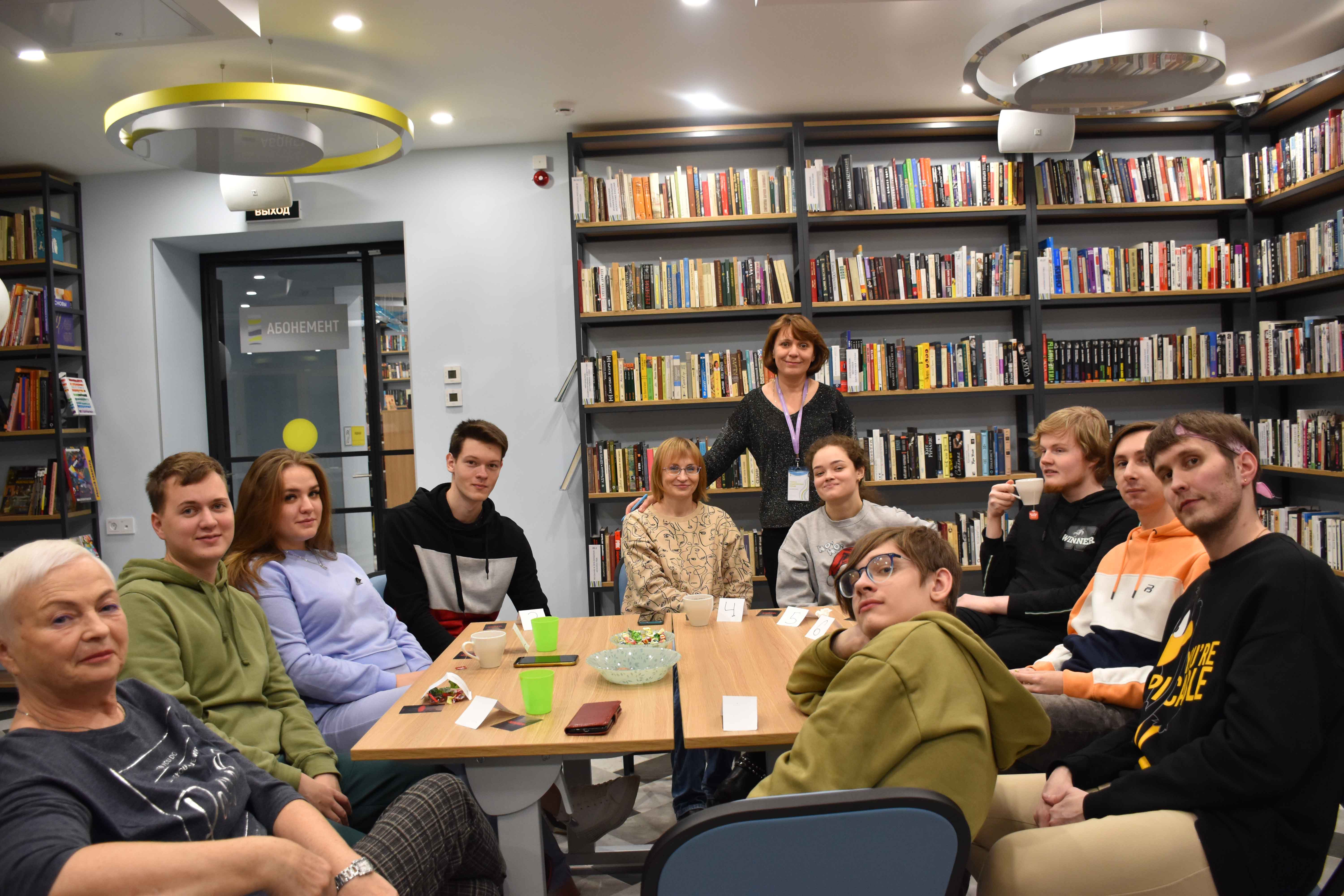 Постер для новости &laquo;Вечера настольных игр в Библиотеке на Карповке&raquo;