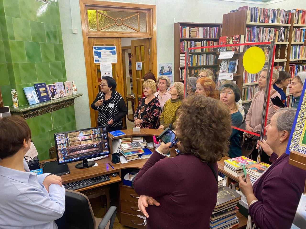 Постер для новости &laquo;Экскурсия «Эклектика в архитектуре Петроградской стороны»&raquo;
