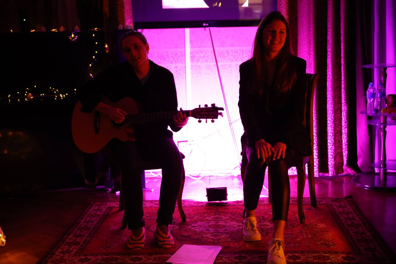 Постер для новости &laquo;Квартирник «Между строк», посвященный Дню российского студенчества&raquo;