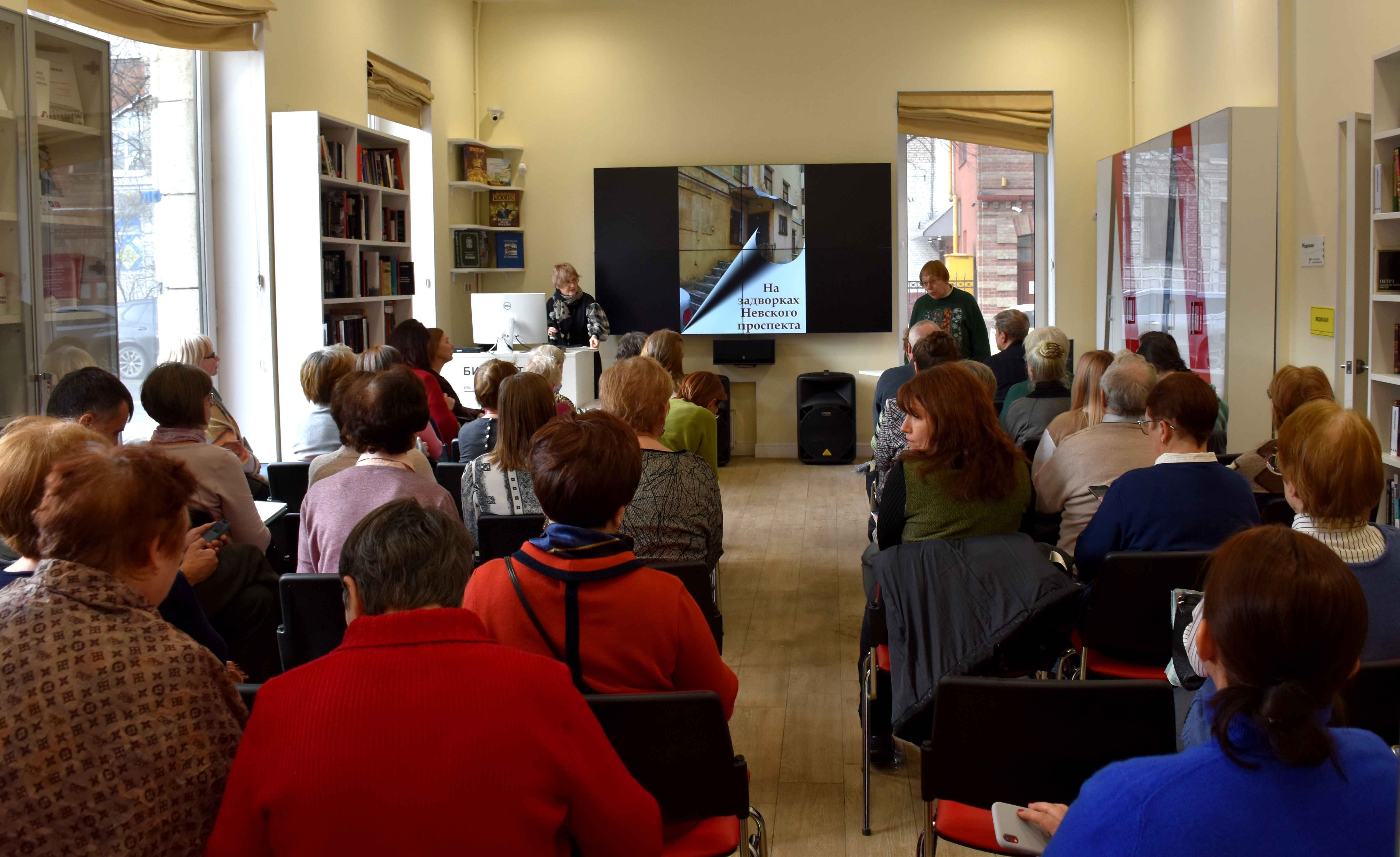 Постер для новости «Навстречу 320-летию Санкт-Петербурга»