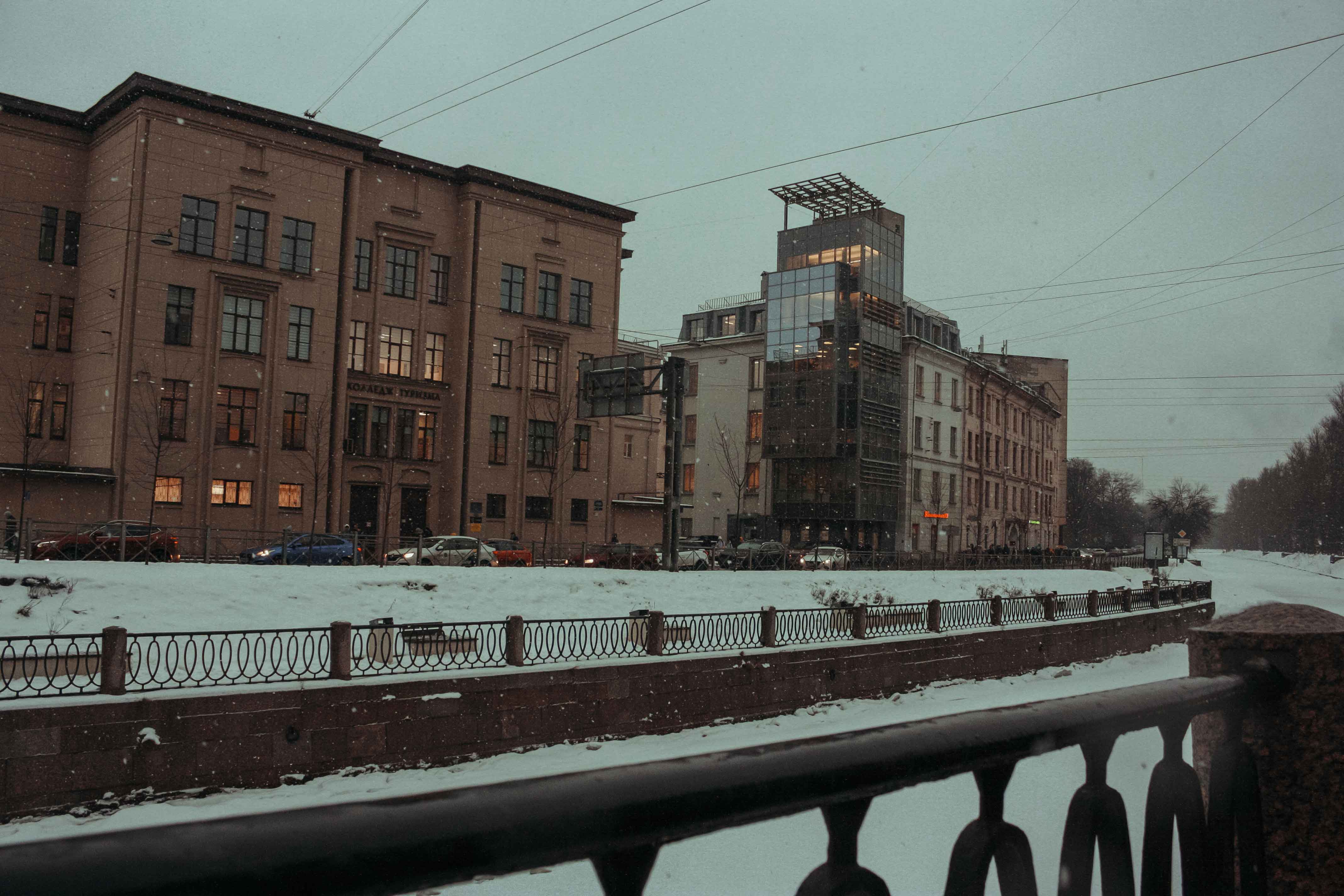 В Библиотеке на Карповке подвели итоги фотоконкурса  «Петроградка в объективе: река Карповка»