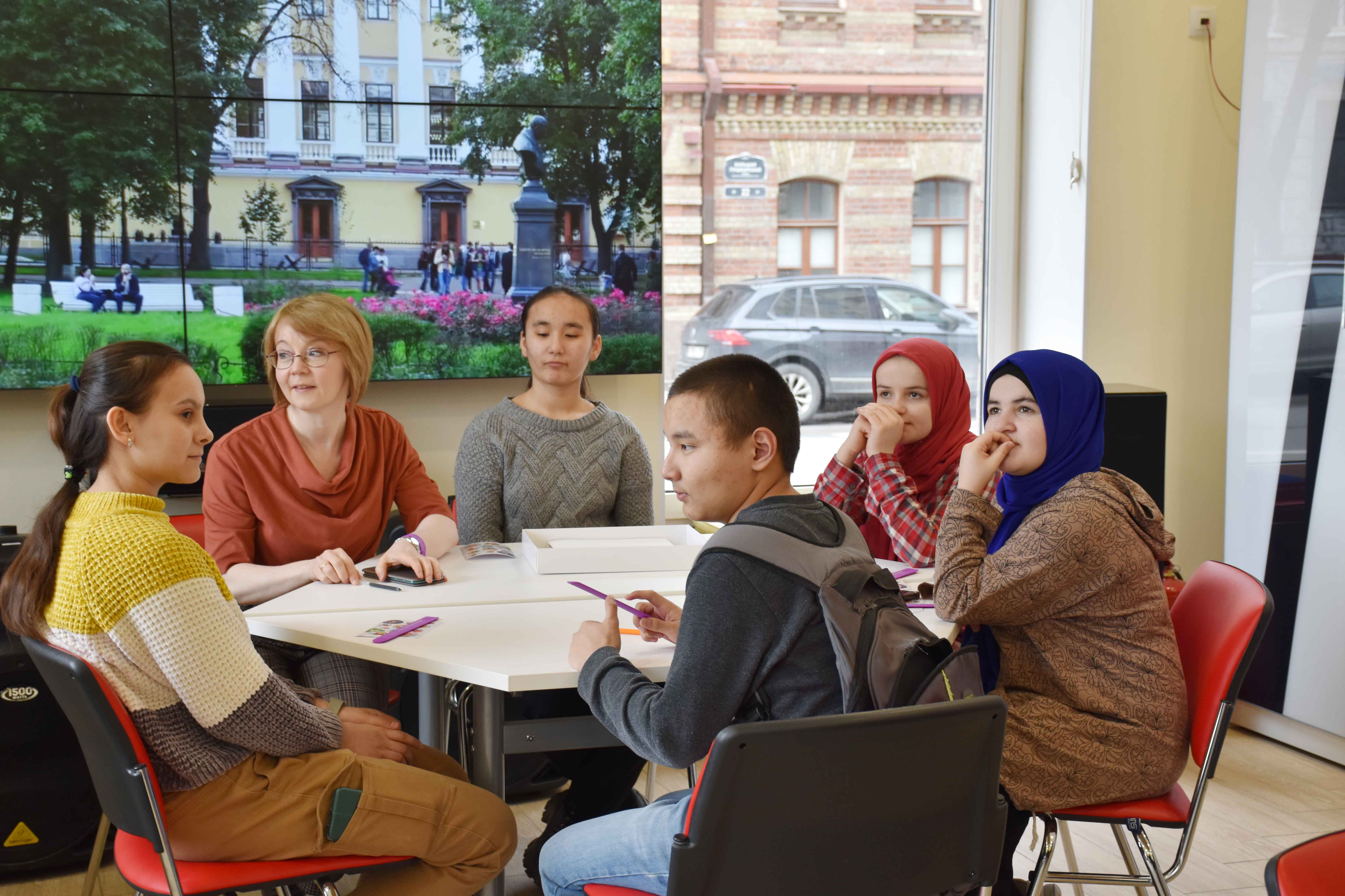 Постер для новости «Дети мигранты познакомили друг друга с культурой и историей своих стран»