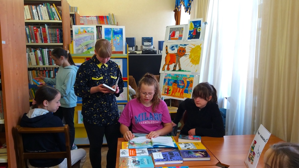 Постер для новости «Имя писателя Аркадия Гайдара на карте Петроградского района»