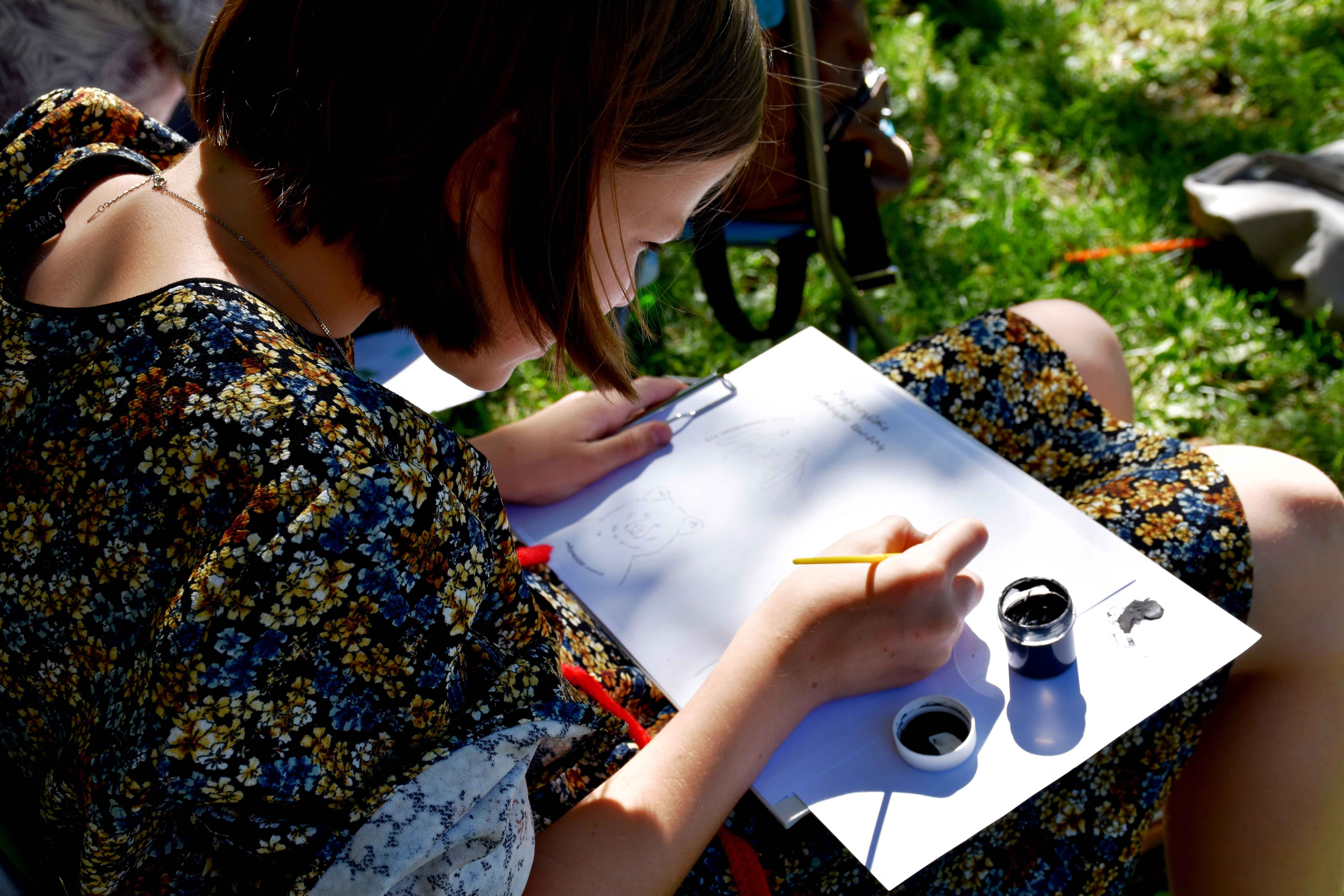 Постер для новости &laquo;Арт-терапия на пленэре с Библиотекой Ленина&raquo;