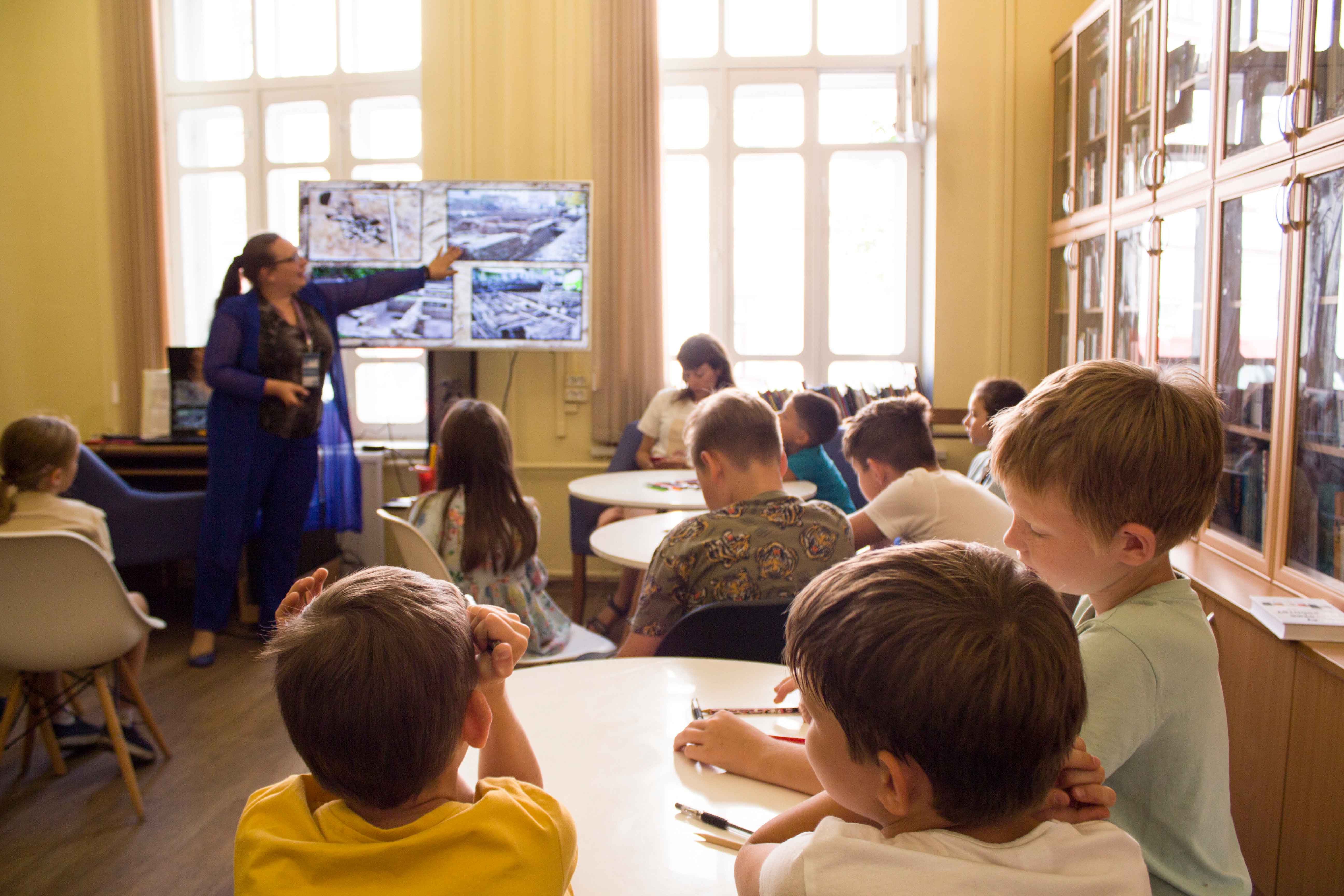 Постер для новости &laquo;День археолога в библиотеке имени А. С. Пушкина&raquo;