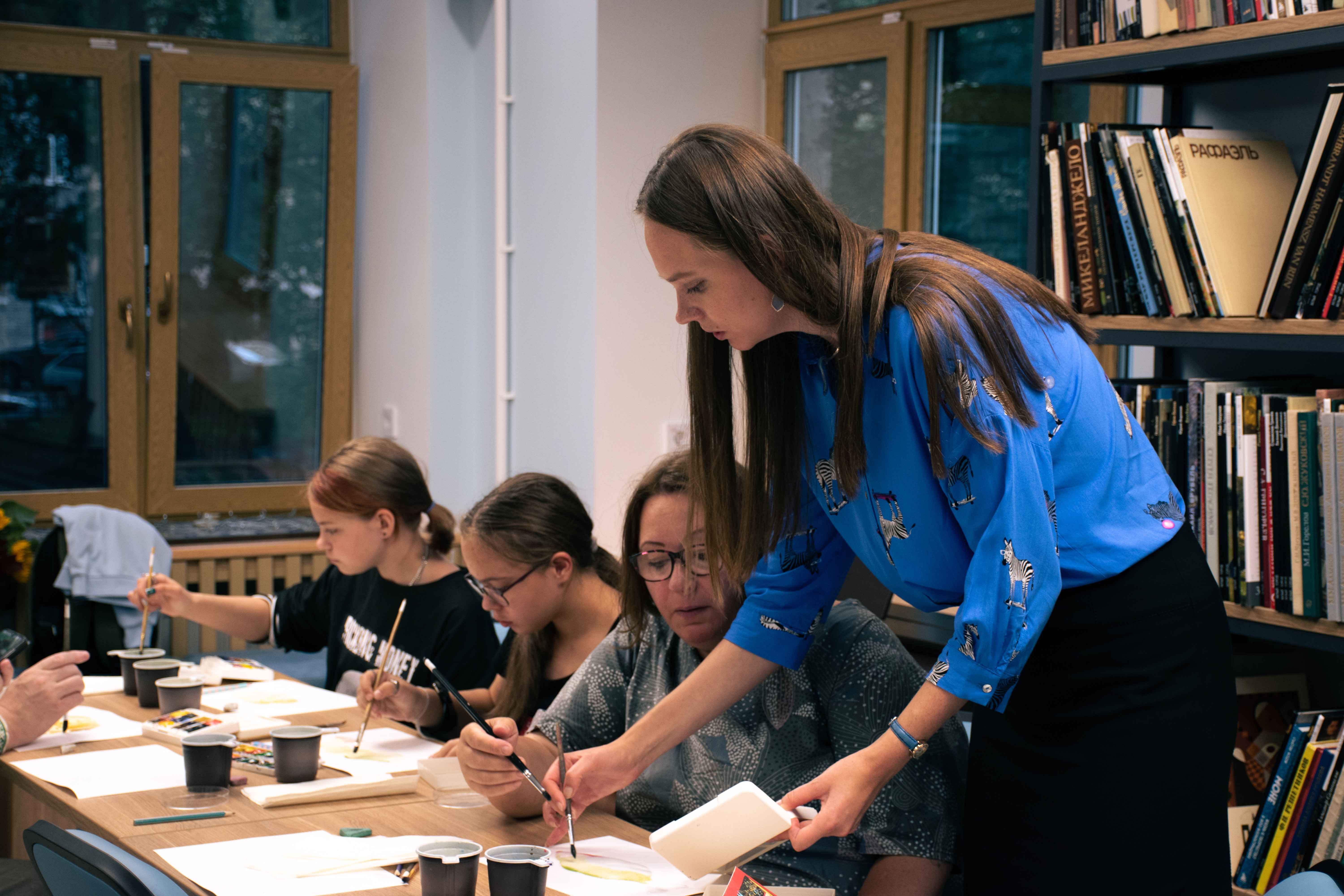 Постер для новости &laquo;Лето – это маленькая жизнь: выставка живописи в Библиотеке на Карповке&raquo;