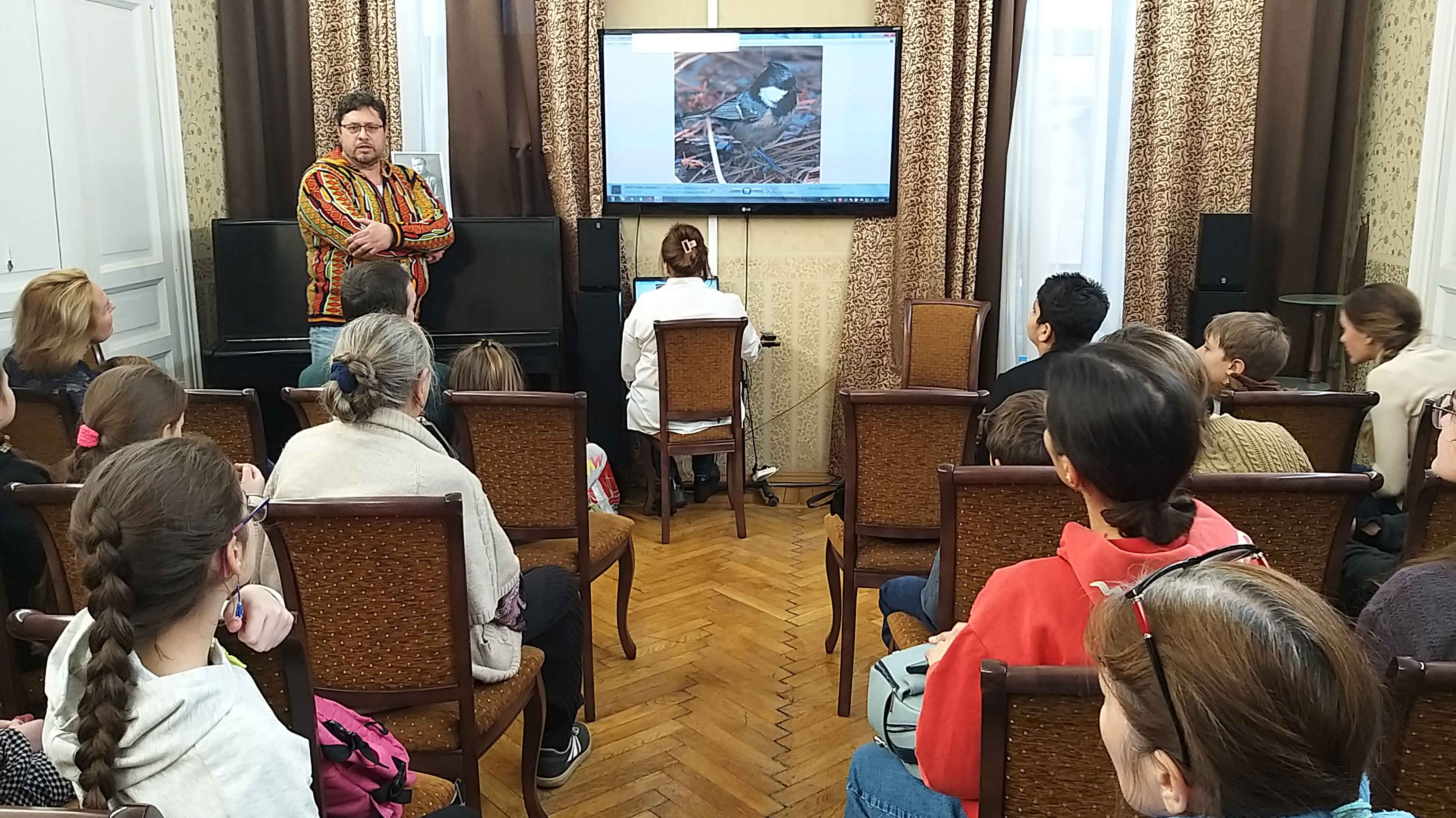 Постер для новости &laquo;В Юношеской библиотеке имени А.П. Гайдара прошла лекция орнитолога&raquo;