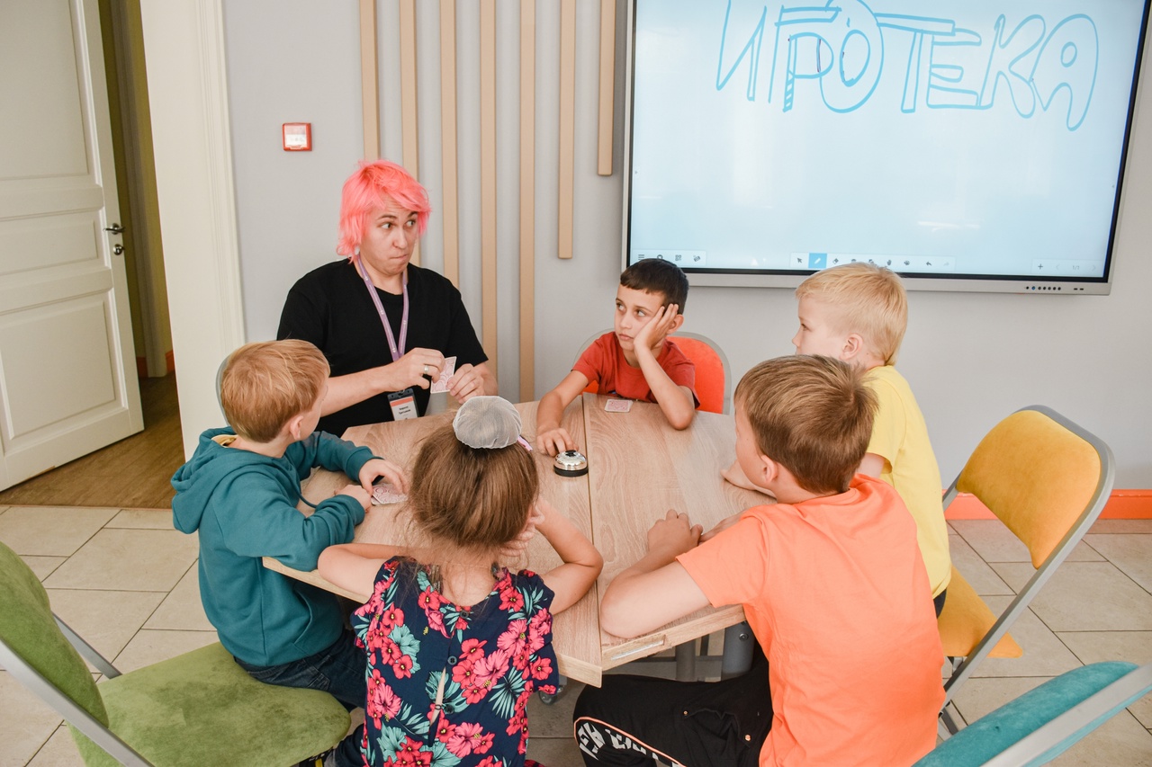 Постер для новости &laquo;Игротеки в Библиотеке книжных героев и Центральной детской библиотеке&raquo;