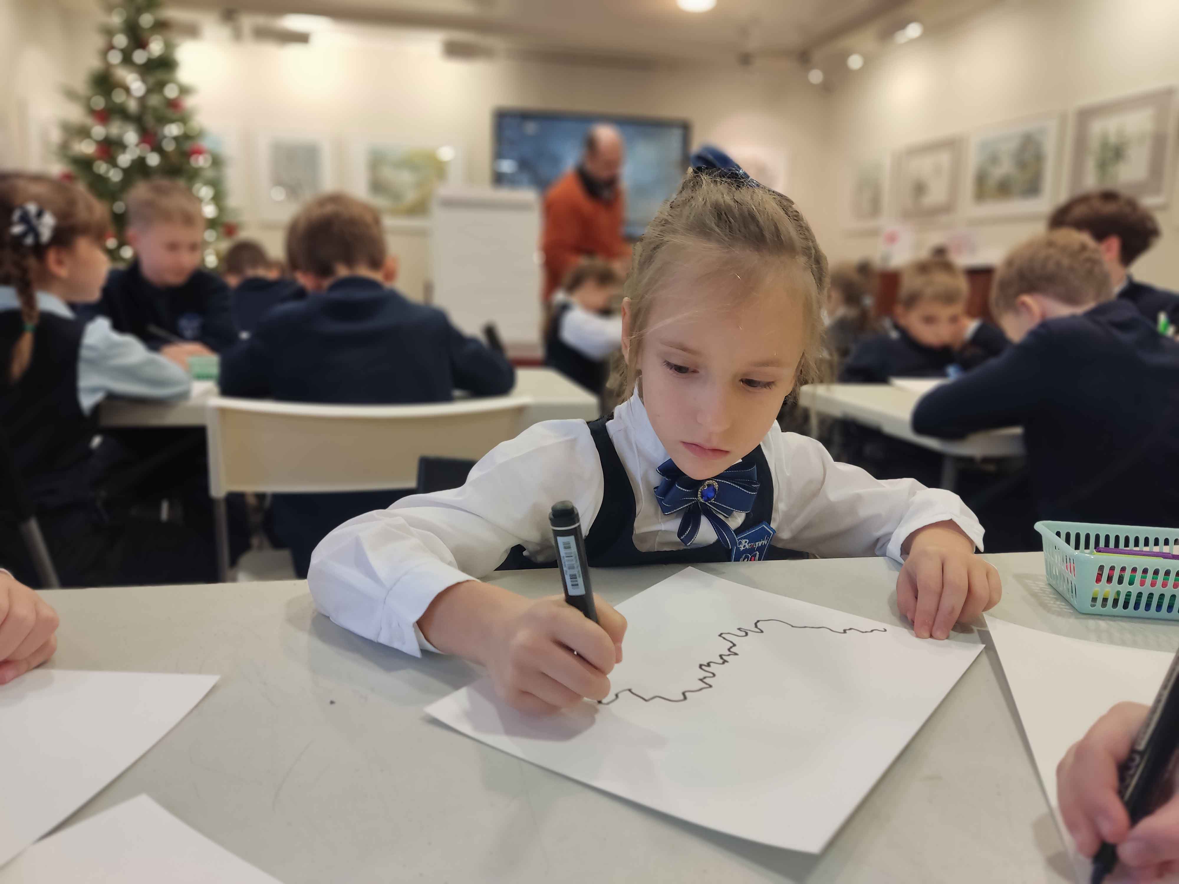 Постер для новости &laquo;В библиотеке Кировских островов рисовали нейроёлку&raquo;