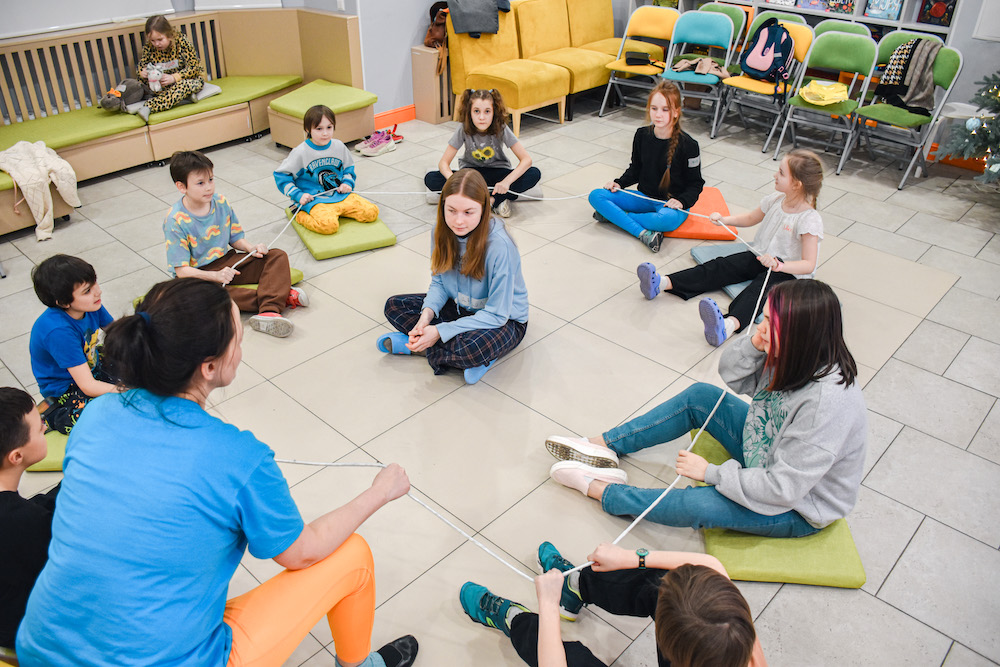 Постер для новости &laquo;Инклюзивная смена городского лагеря Библиотеки книжных героев&raquo;