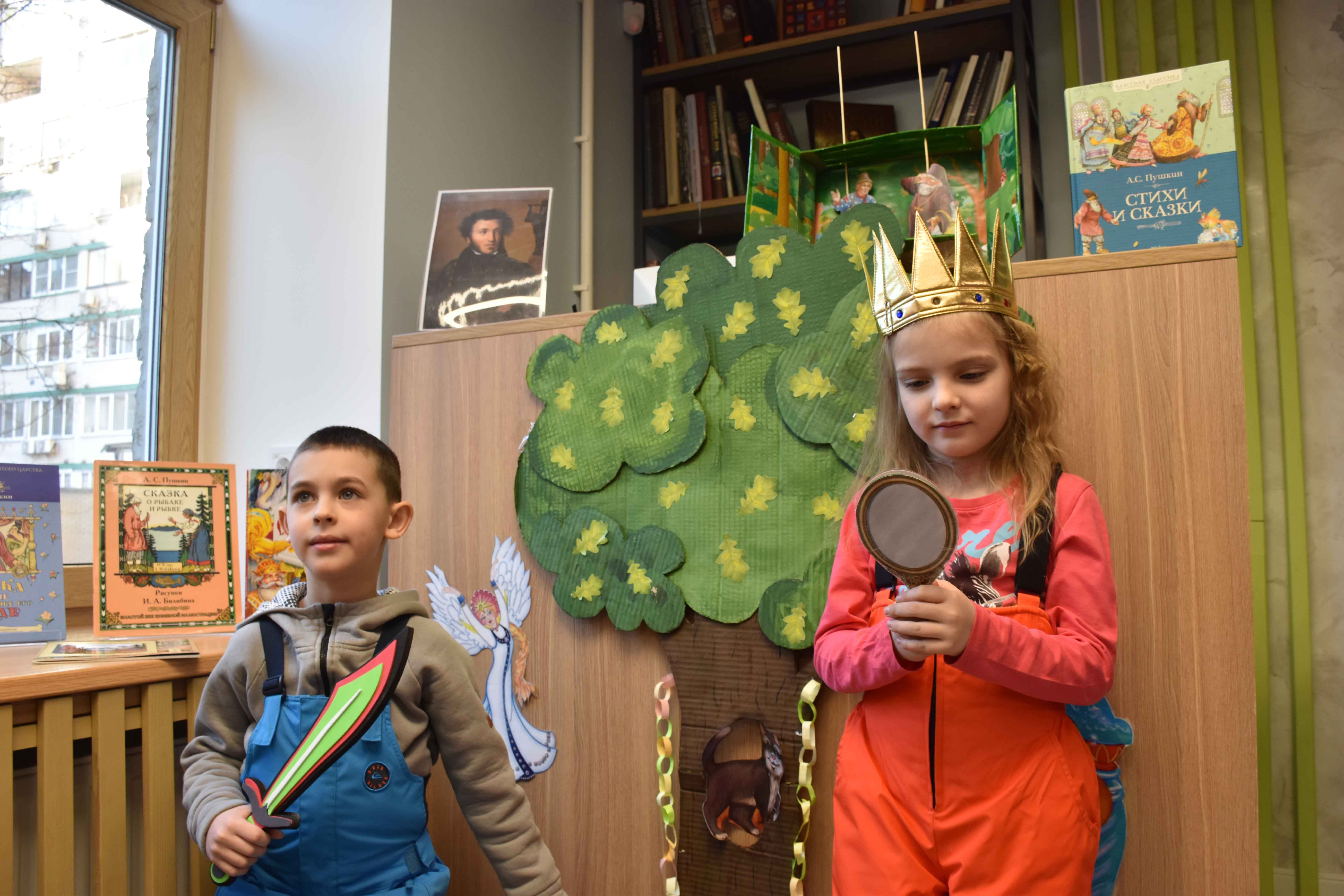 Постер для новости &laquo;«Сказки Пушкина» в Библиотеке на Карповке&raquo;