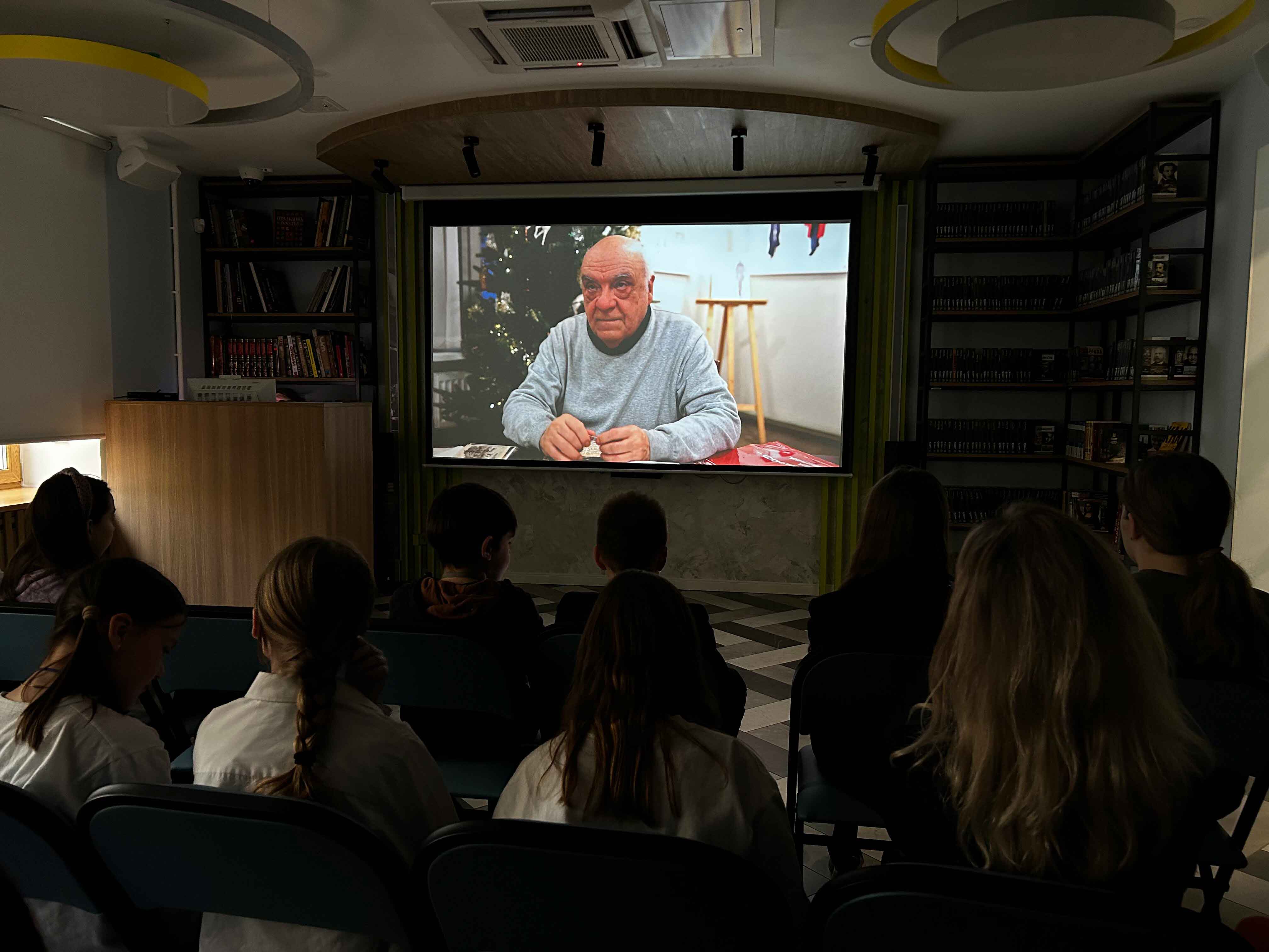 Постер для новости &laquo;Библиотеки Петроградской стороны хранят живые свидетельства войны и блокады&raquo;