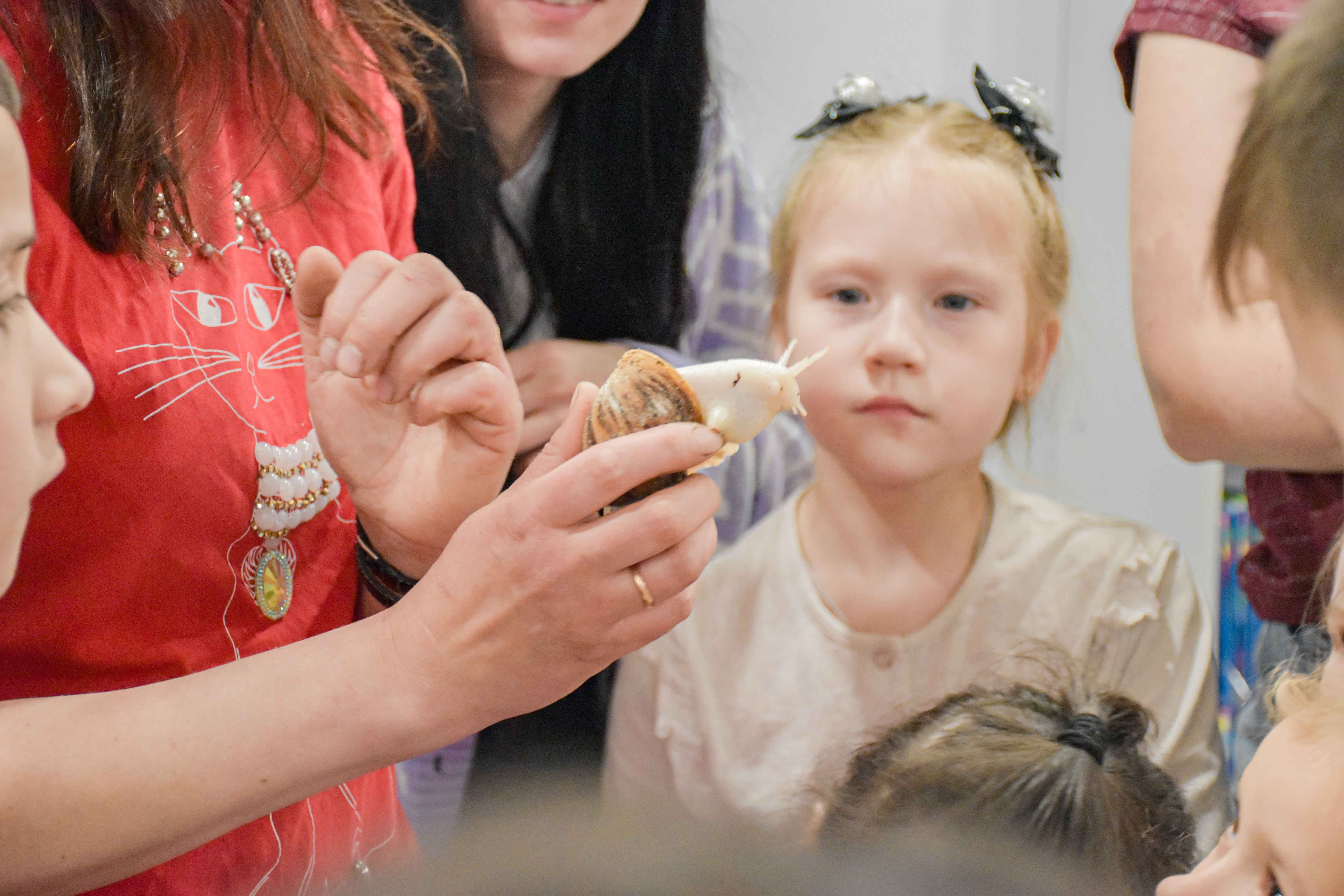 Постер для новости «В библиотеке проходят Дни открытых... зверей»