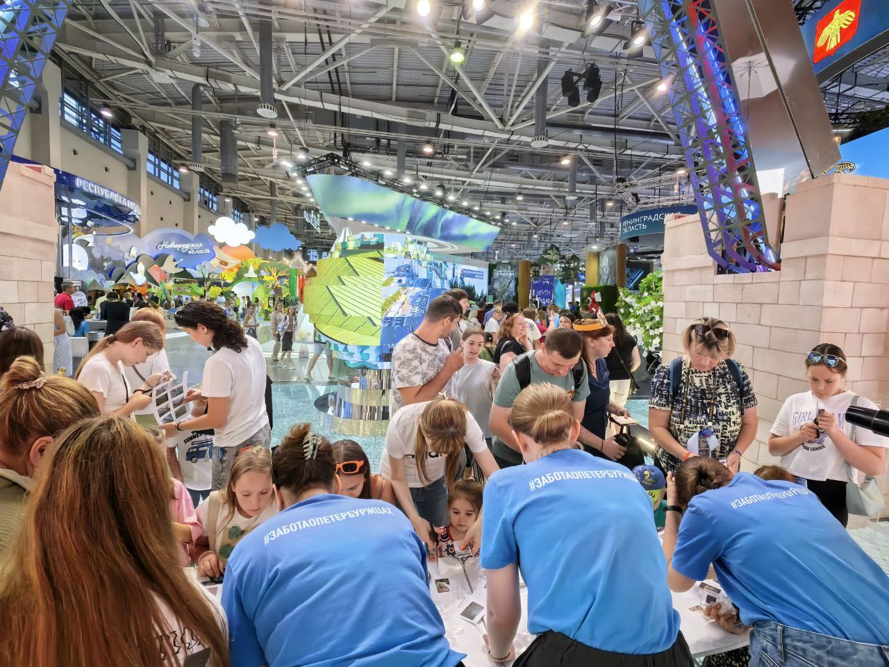 Постер для новости &laquo;Команда библиотек Петроградского района на ВДНХ&raquo;