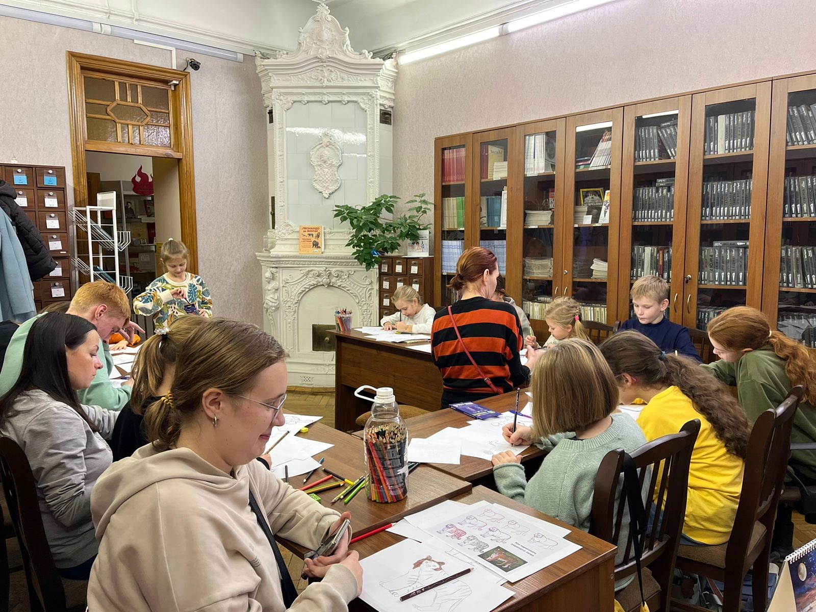 Постер для новости &laquo;В Юношеской библиотеке имени А. Гайдара рисовали животных&raquo;