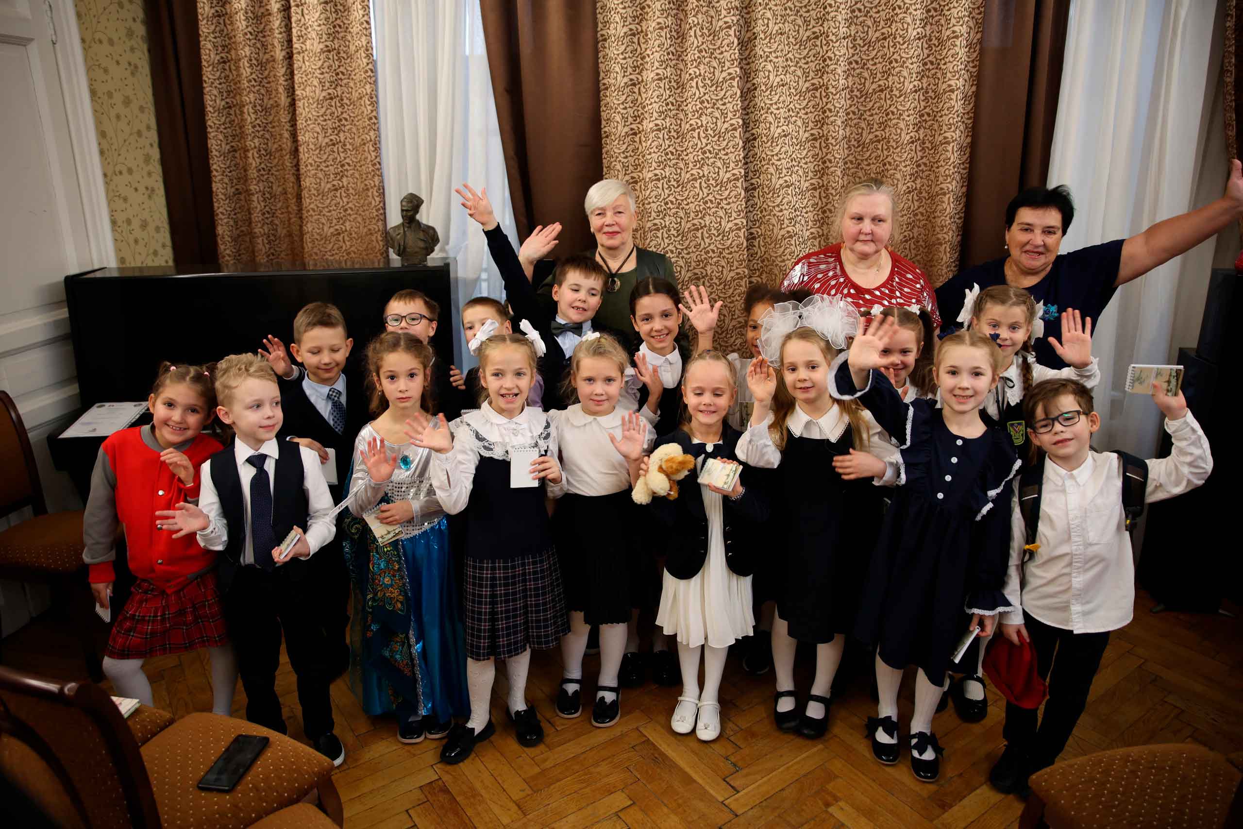 Постер для новости &laquo;Подведены итоги районного этапа конкурса «Разукрасим мир стихами»&raquo;