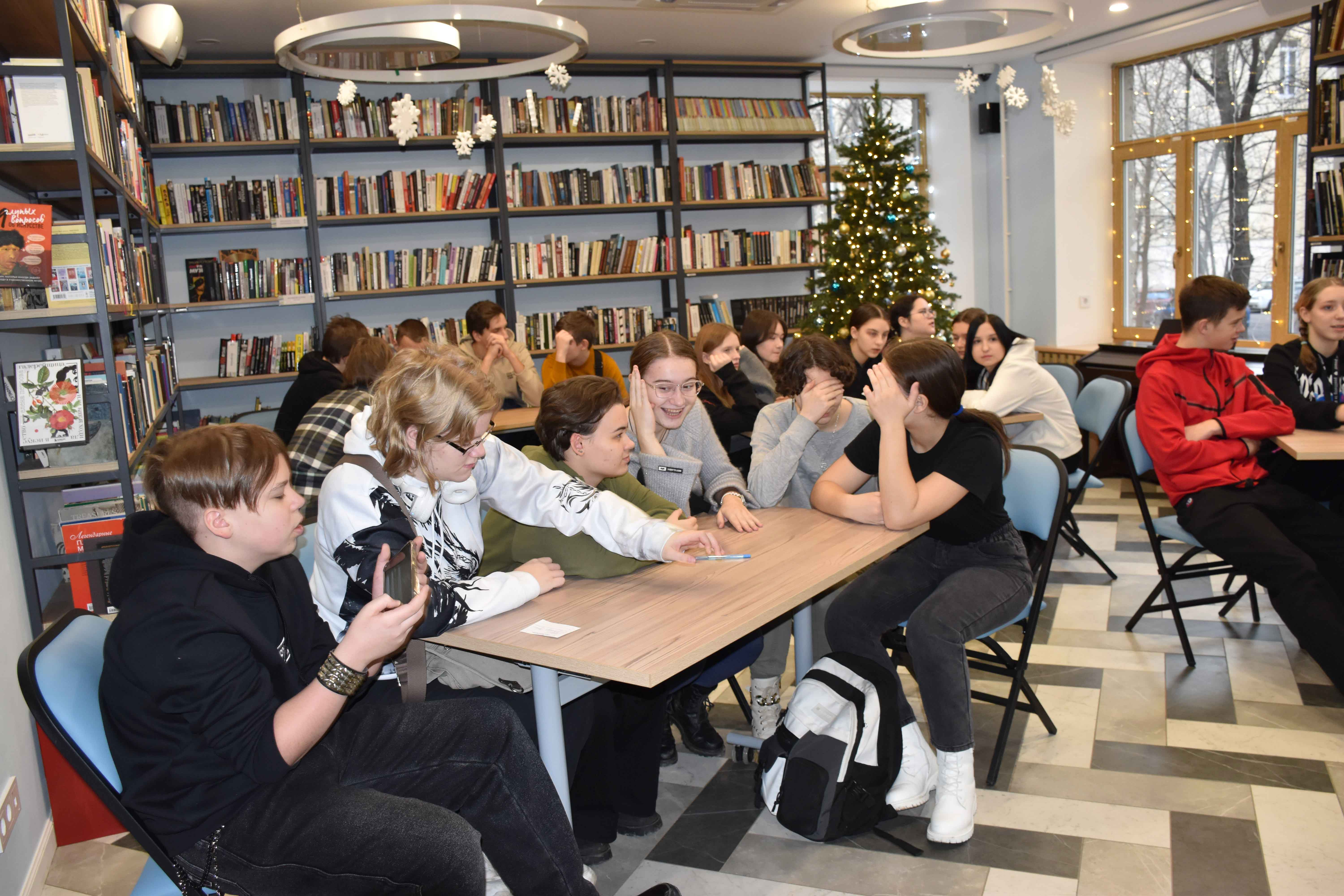 Постер для новости &laquo;Школьники приняли участие в интеллектуальной правовой игре&raquo;