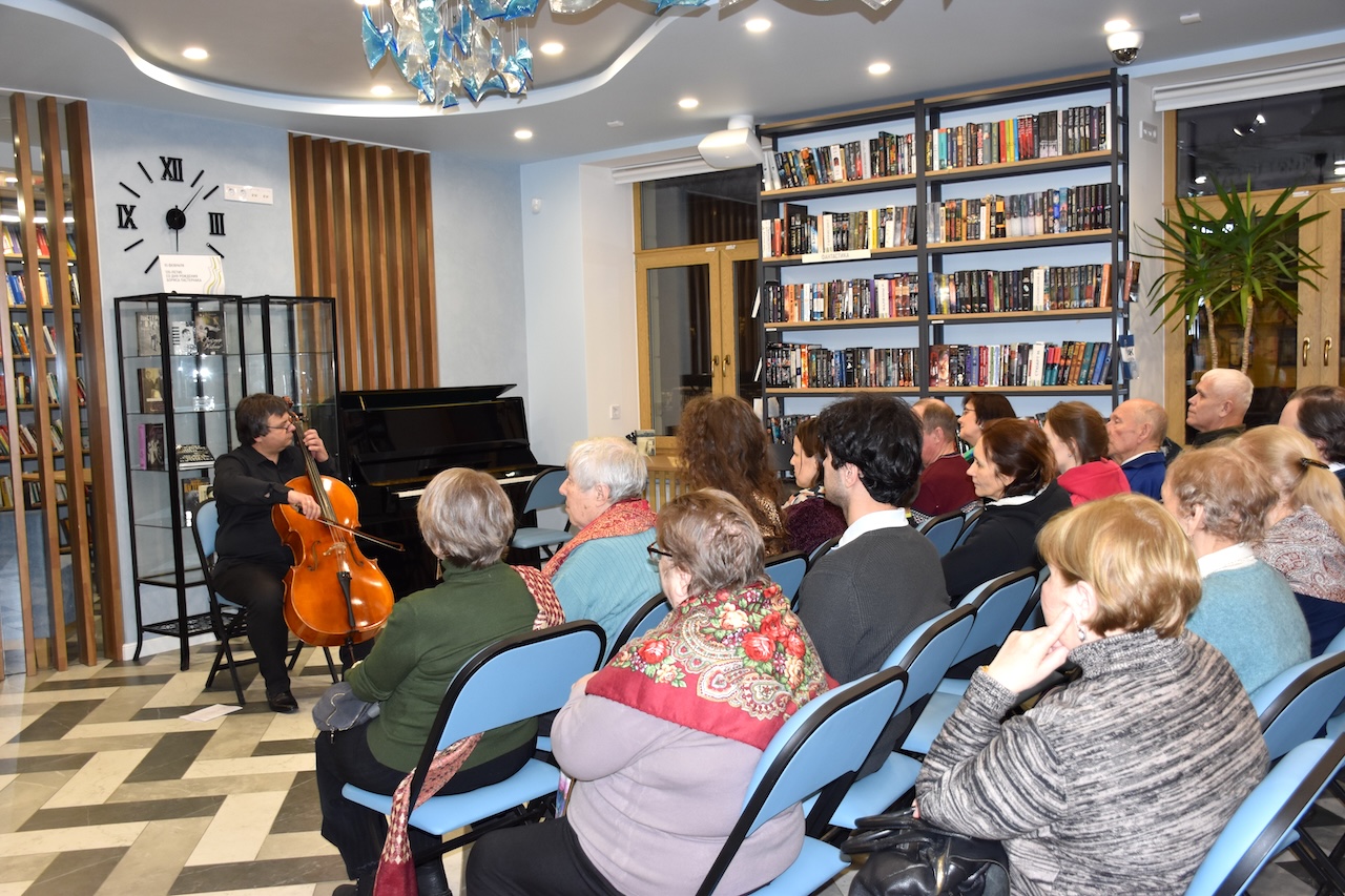 Постер для новости «Бах и не только ко Дню защитника Отечества»