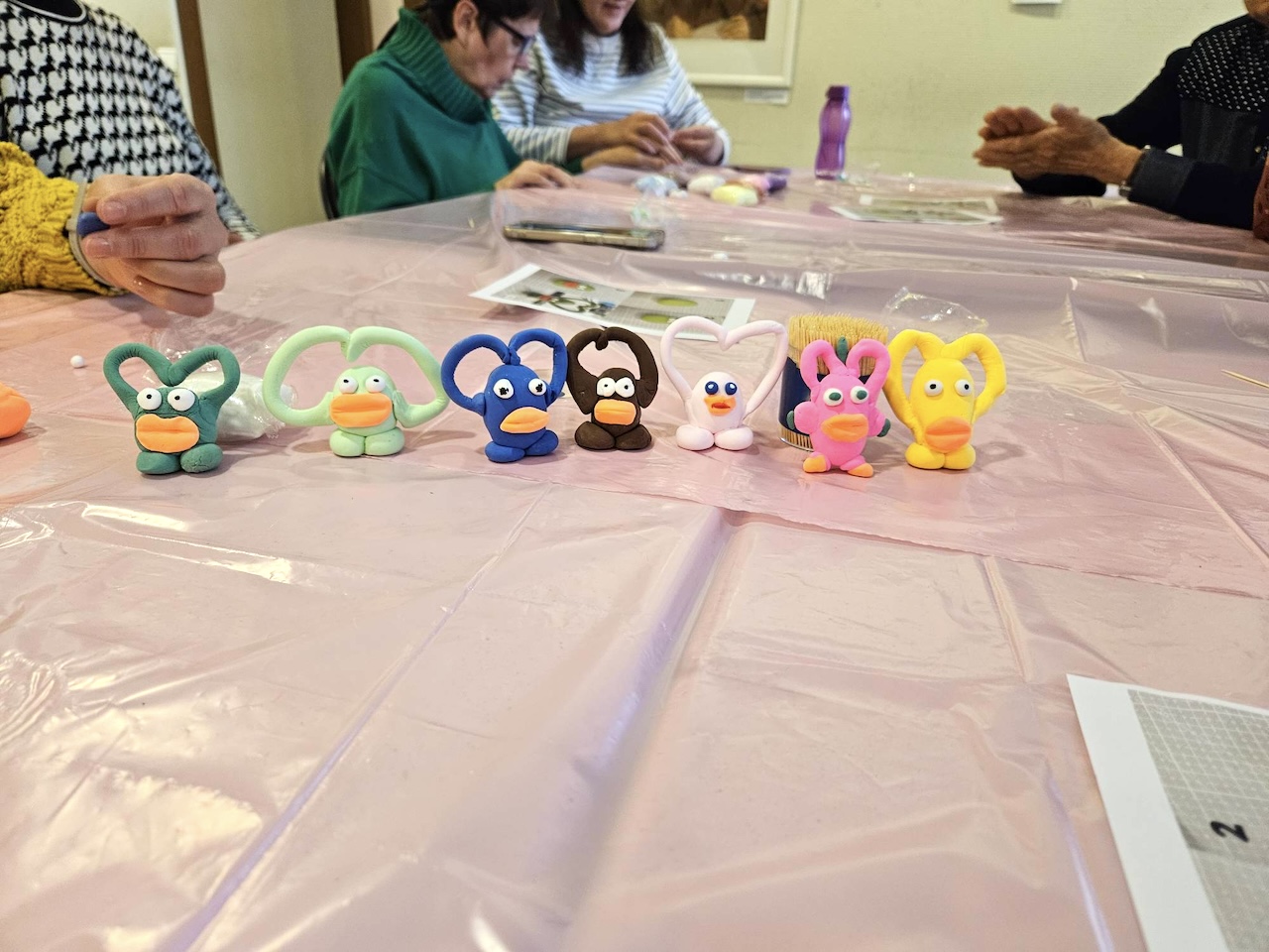 Постер для новости «Встреча Альцгеймер-клуба в Библиотеке Кировских островов»