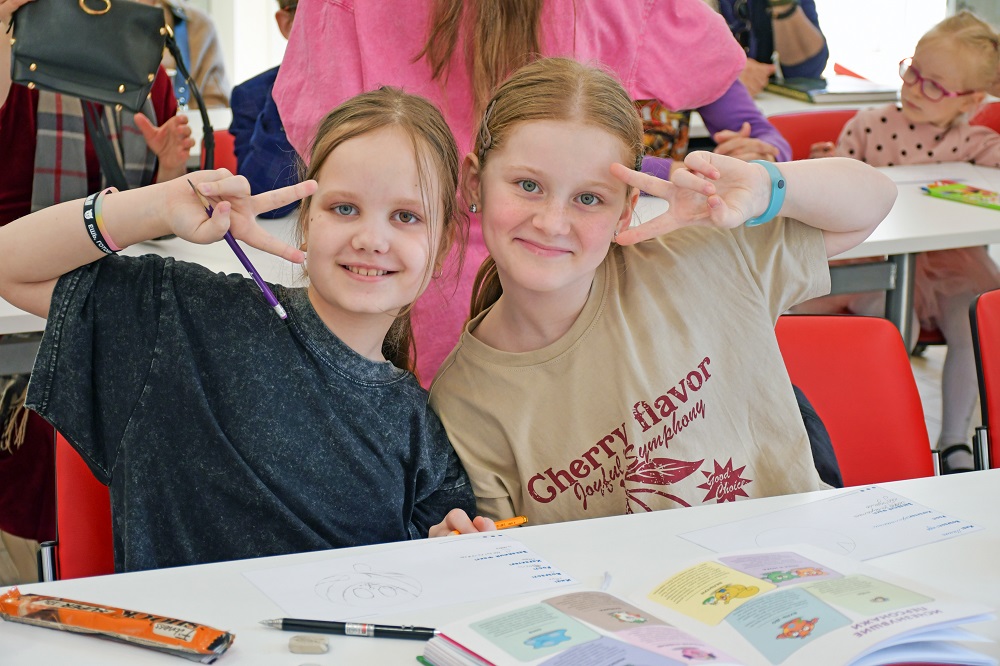 Постер для новости &laquo;День защиты детей со Смешариками отметили в Библиотеке имени В.И. Ленина&raquo;