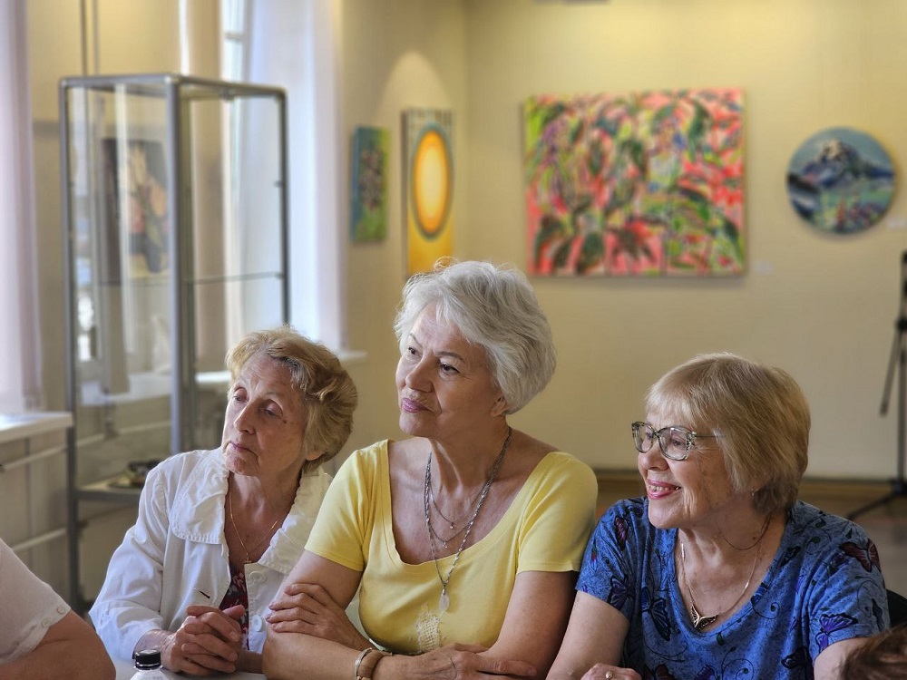 Постер для новости &laquo;«Игры разума» для старшего поколения: в библиотеке на Кемской вновь соревновались в интеллекте&raquo;