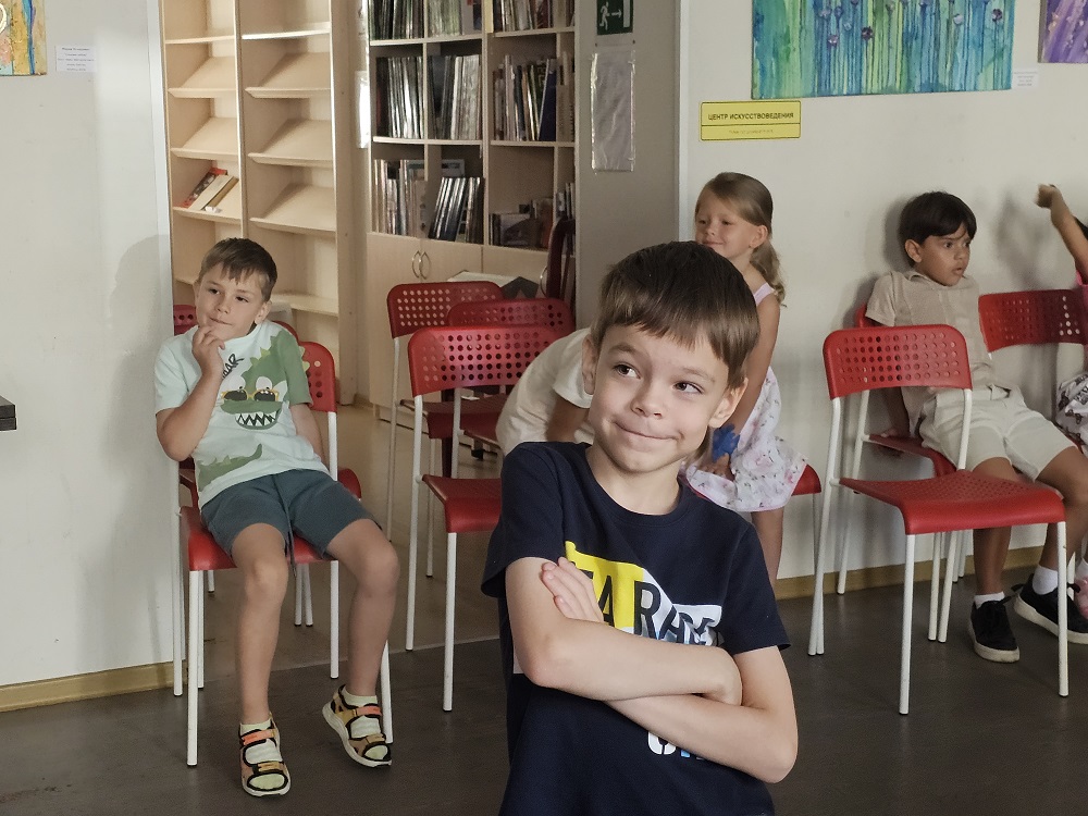 Постер для новости «Путешествие к Лукоморью: малыши знакомятся с Пушкиным в библиотеке Кировских островов»