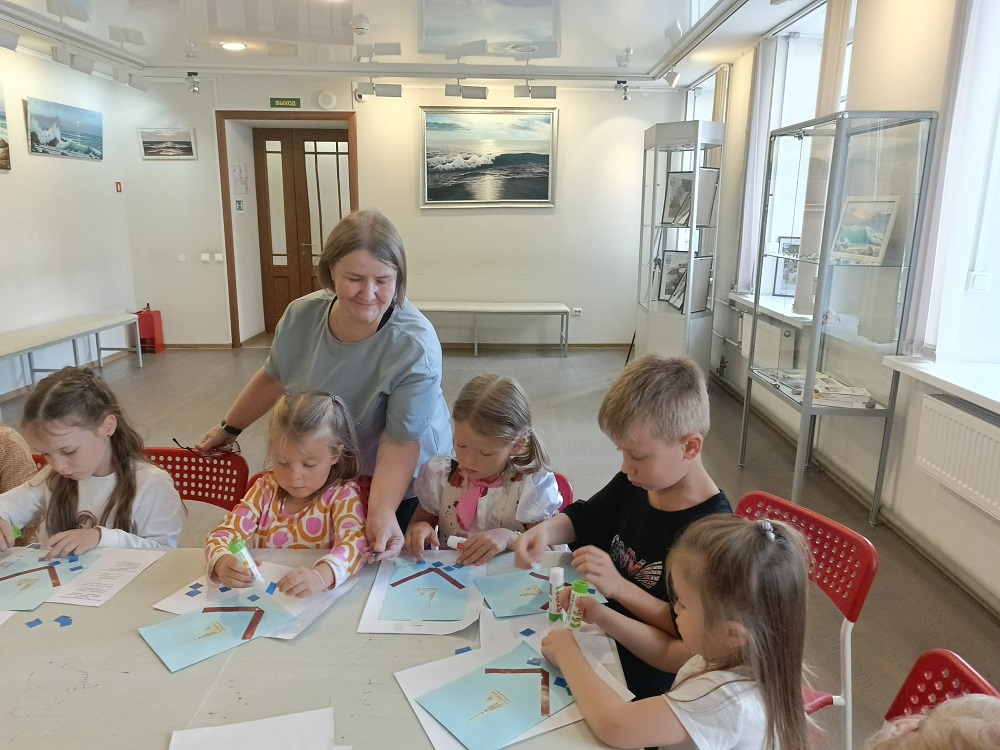 Постер для новости «История Петербурга»