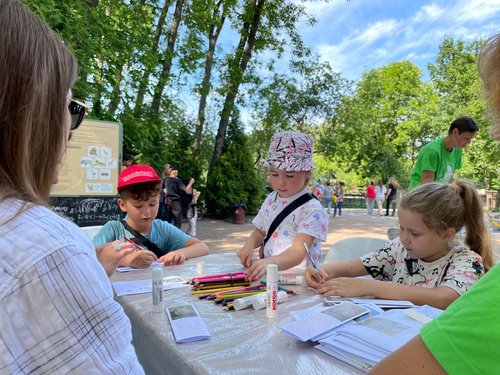 Постер для новости &laquo;Итоги летнего читального зала в Ленинградском зоопарке&raquo;