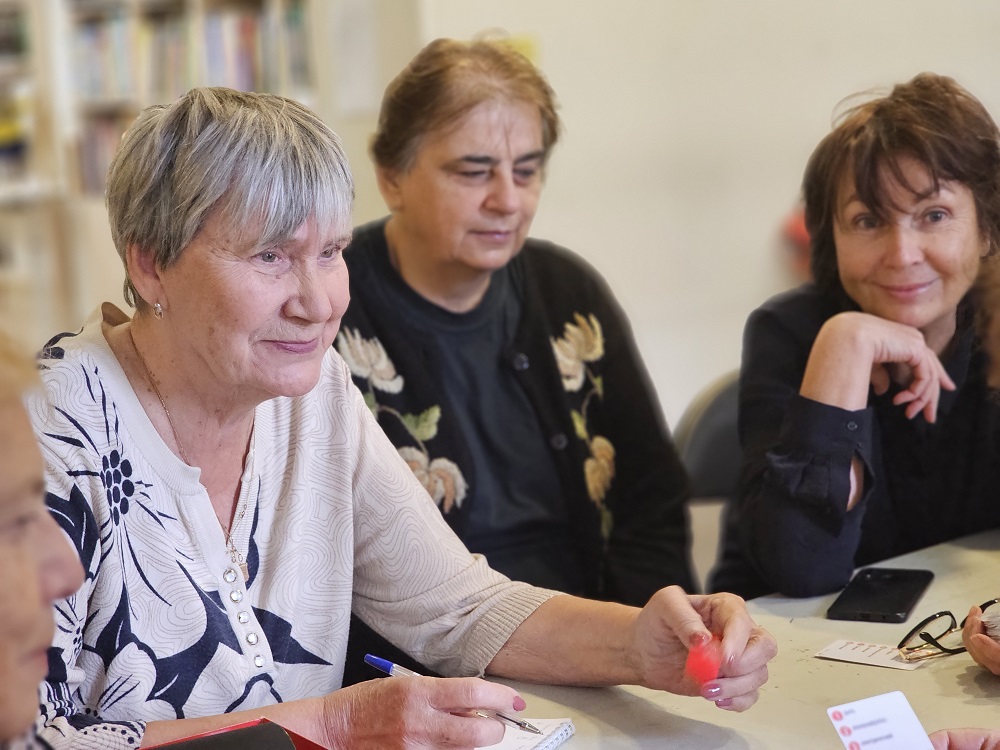 Постер для новости «Игры разума: интеллектуальный отдых и радость общения для старшего поколения»